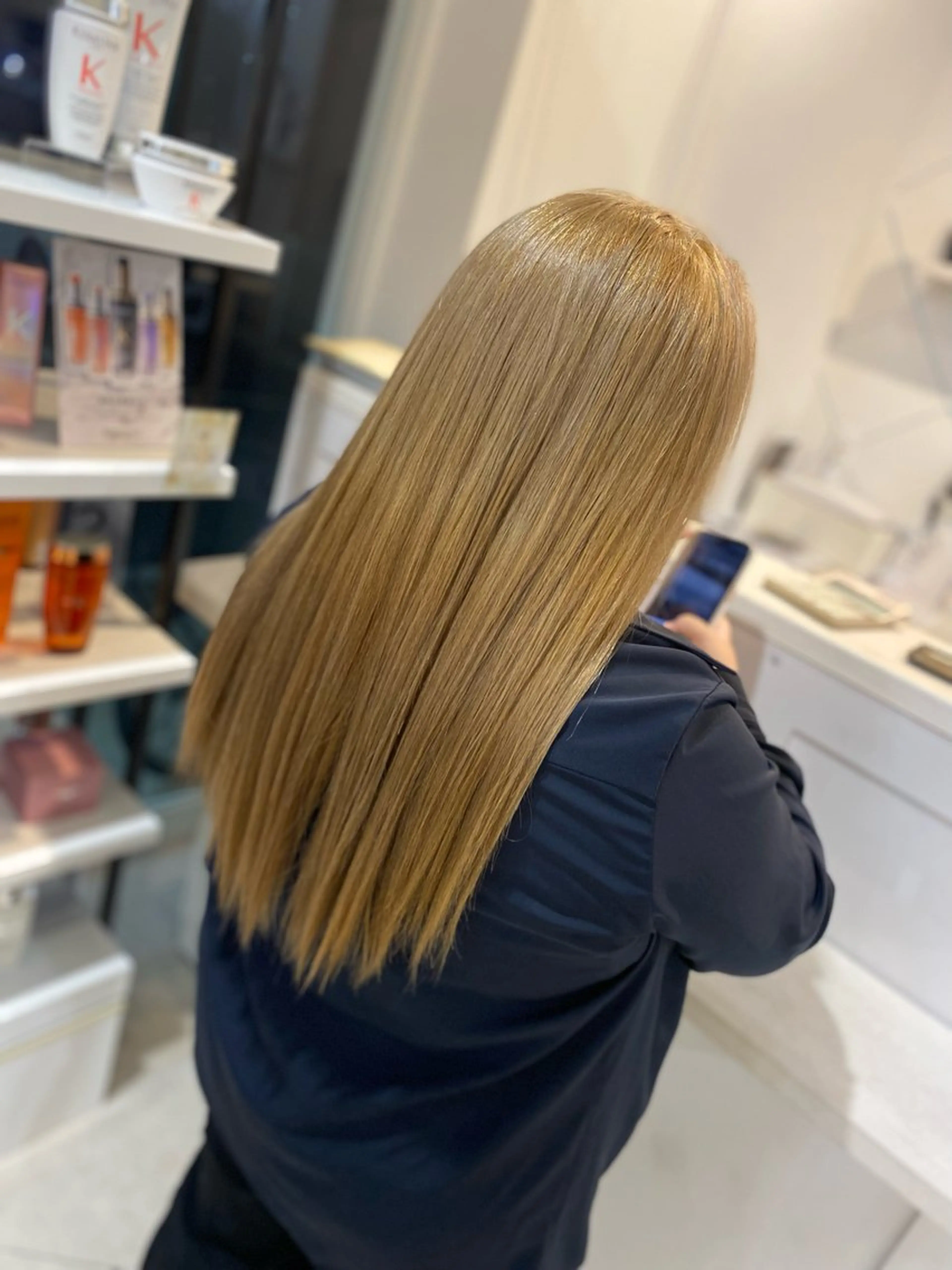 ロング ヘアカラー トリートメント 饒平名 知也のヘアスタイル