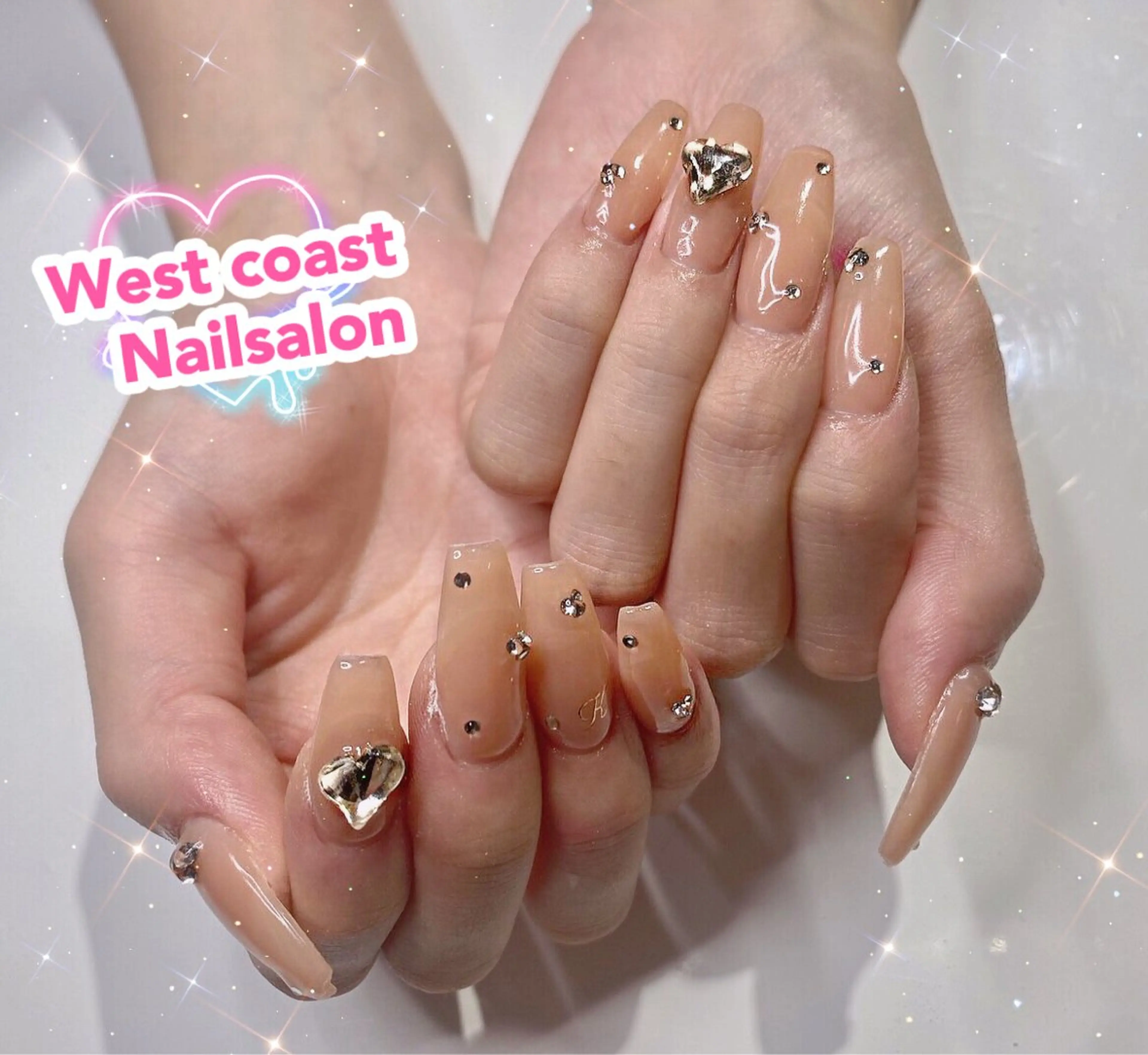 ネイル チークネイル キラキラネイル 韓国ネイル ラメ(グリッター) 持ち込み ハンドネイル リボン、ガーリー パーツ放題専門店のネイルデザイン