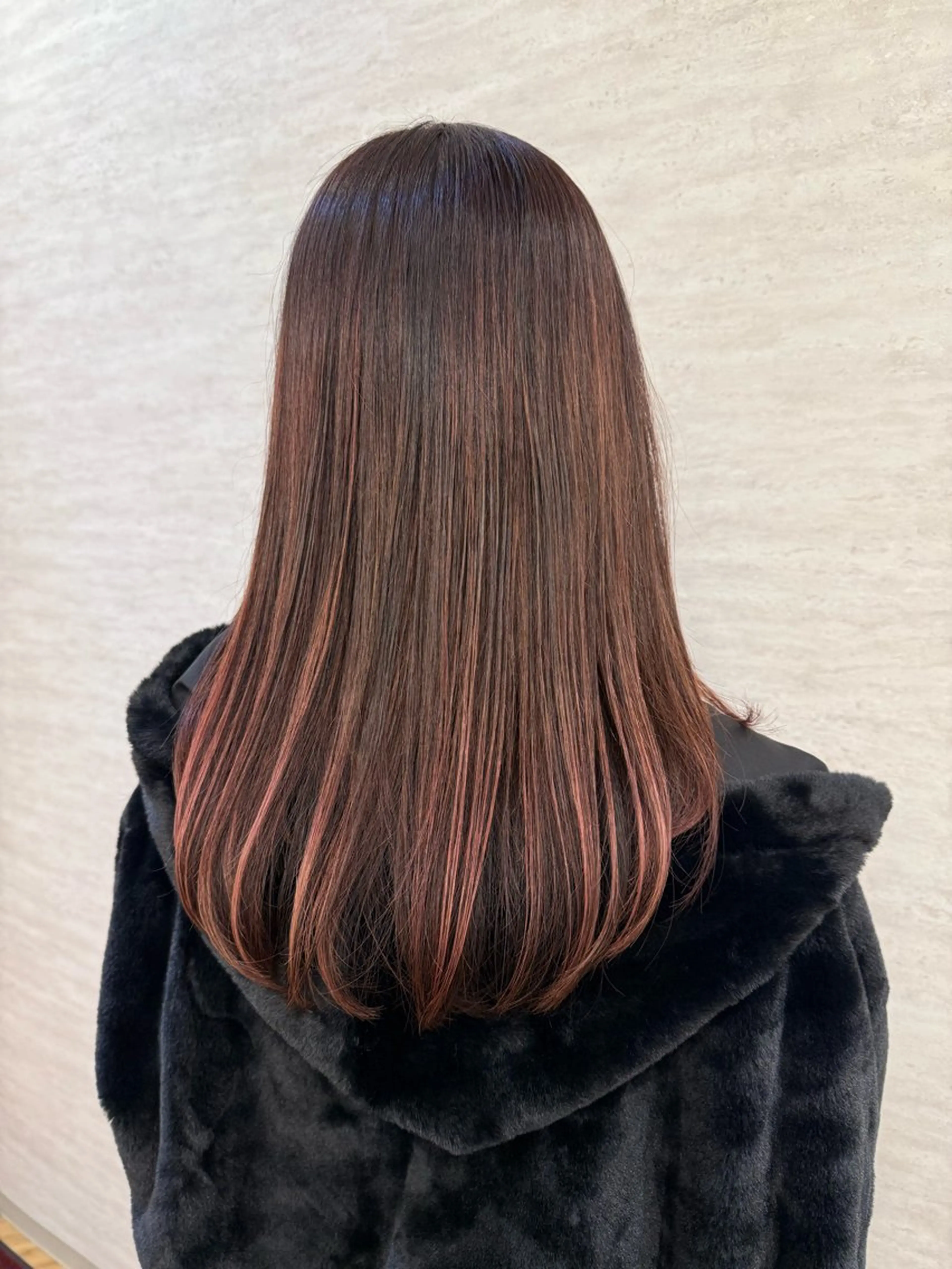 セミロング カラー ハイライトカラー ハイライト ヘアカラー newi まーぼーのヘアスタイル