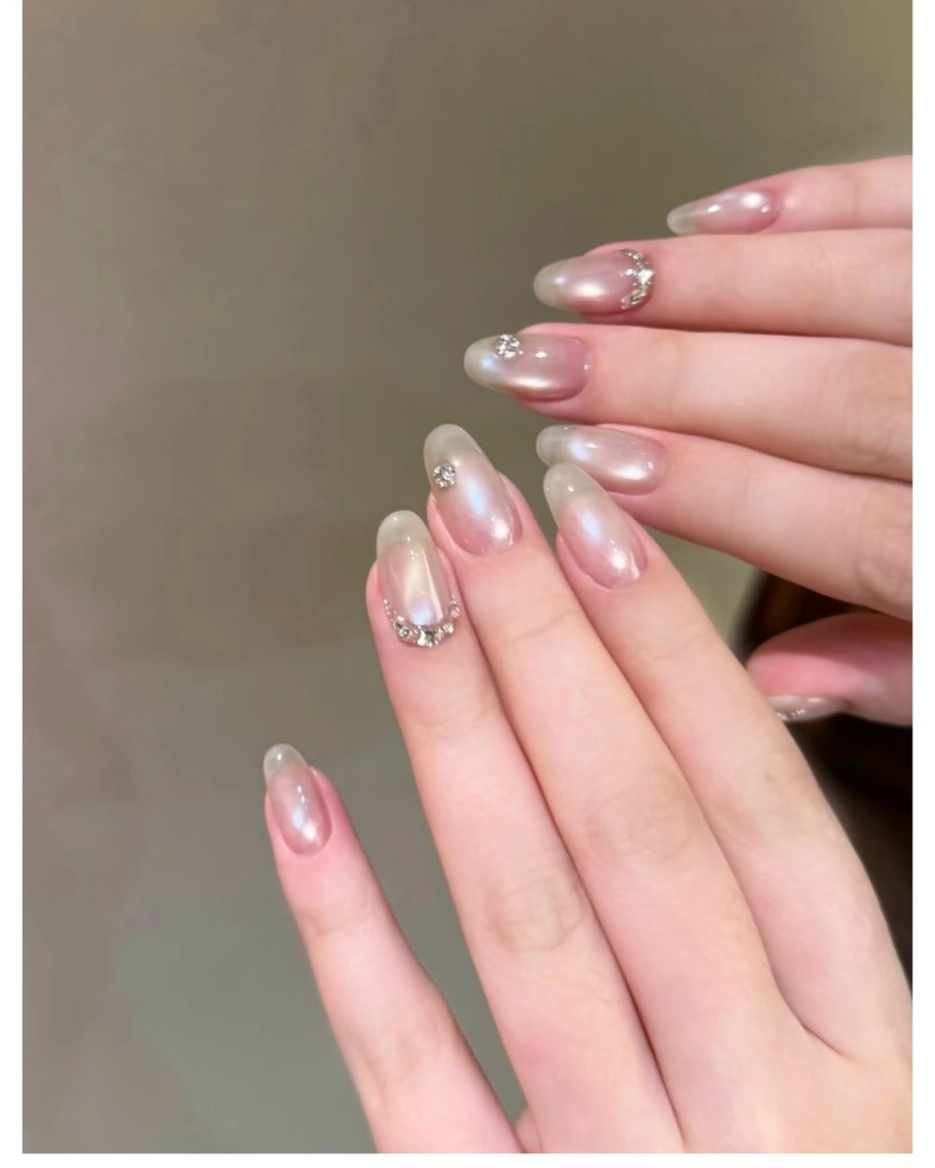 ネイル Nailsalon Jasmine 池袋東口所属・ギウ ジーナのネイルデザイン