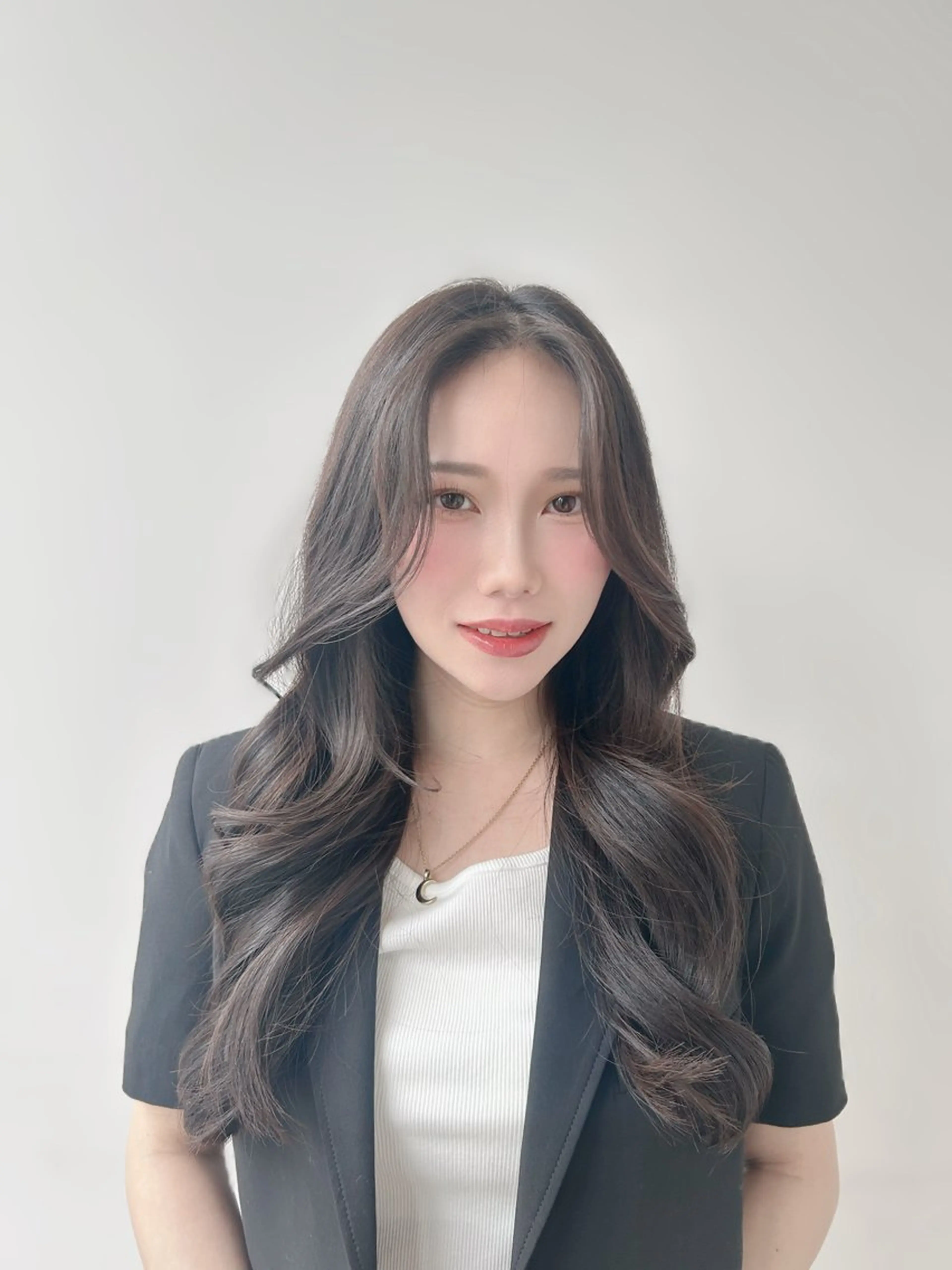 ロング カット ヘアカラー トリートメント 🌼大竹美侑／顔まわ りカット／レイヤーのヘアスタイル