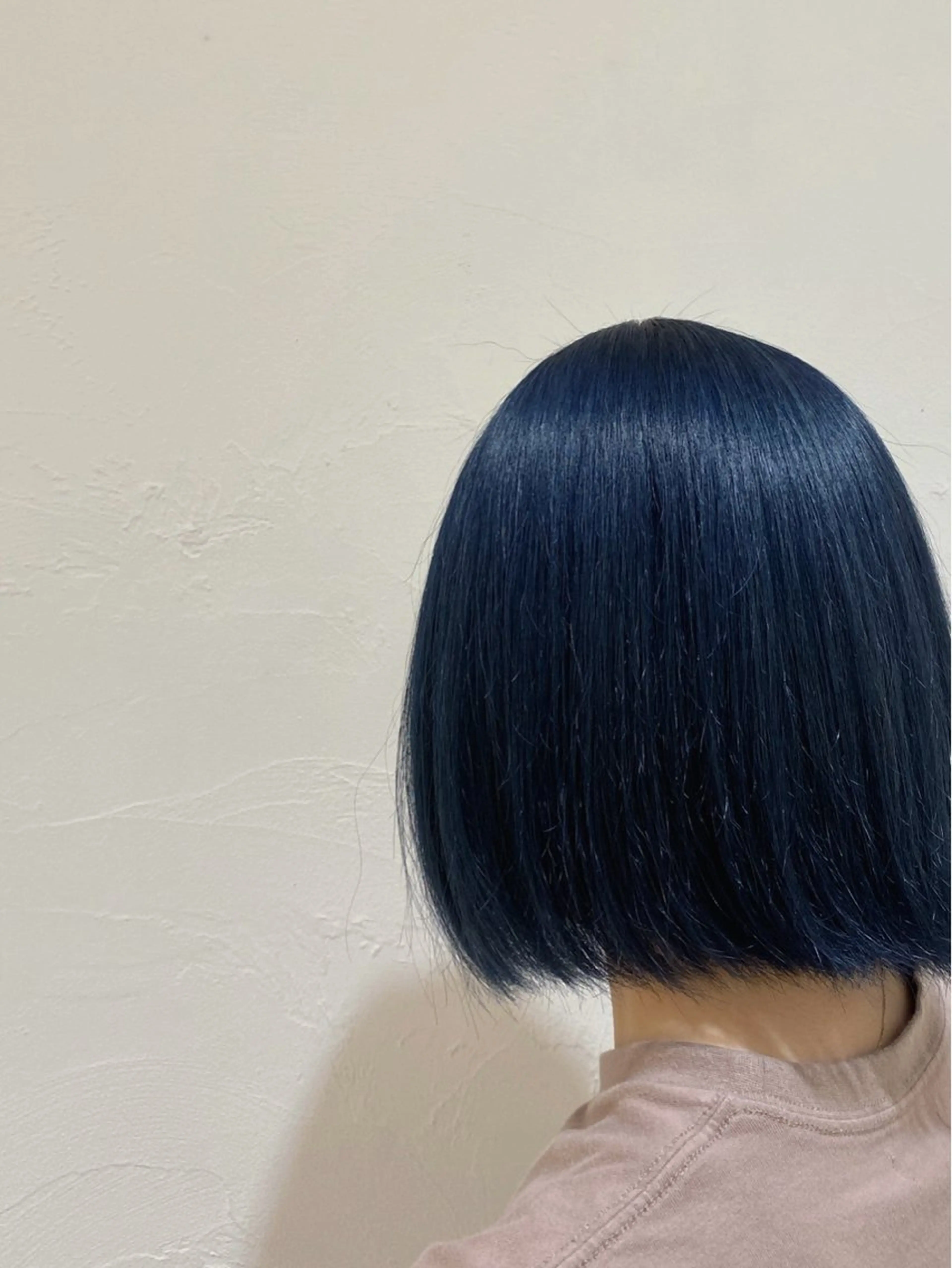 カラー 黒髪 ブリーチ ブルーカラー ブルーブラック 🎀TEN🎀 オリーブベージュのヘアスタイル