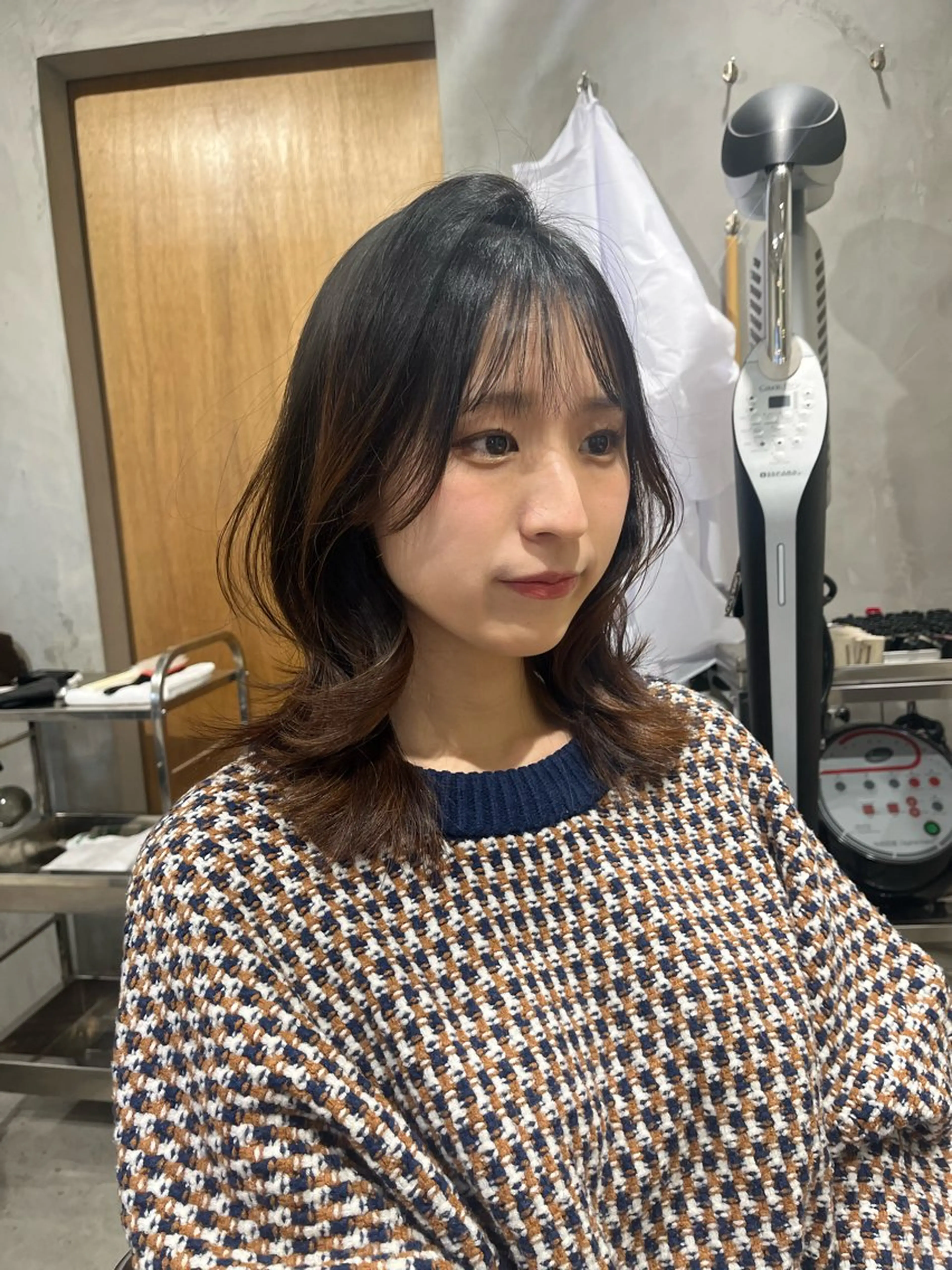 ミディアム カット トリートメント ヘッドスパ ヘアセット 🦮shiori アイドルオタク🦮のヘアスタイル