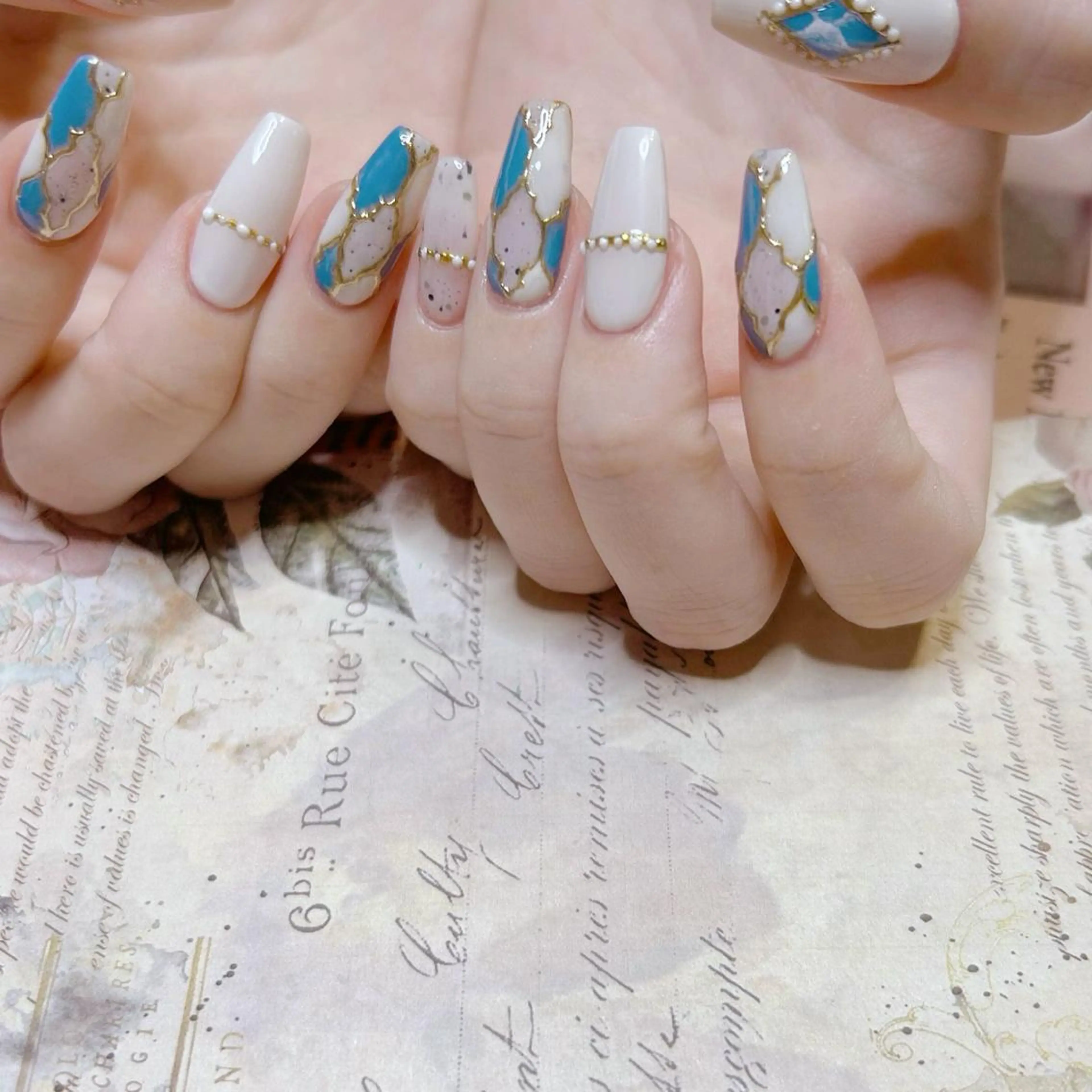 ネイル アートネイル NOIROUGE所属・NOI ROUGEのネイルデザイン