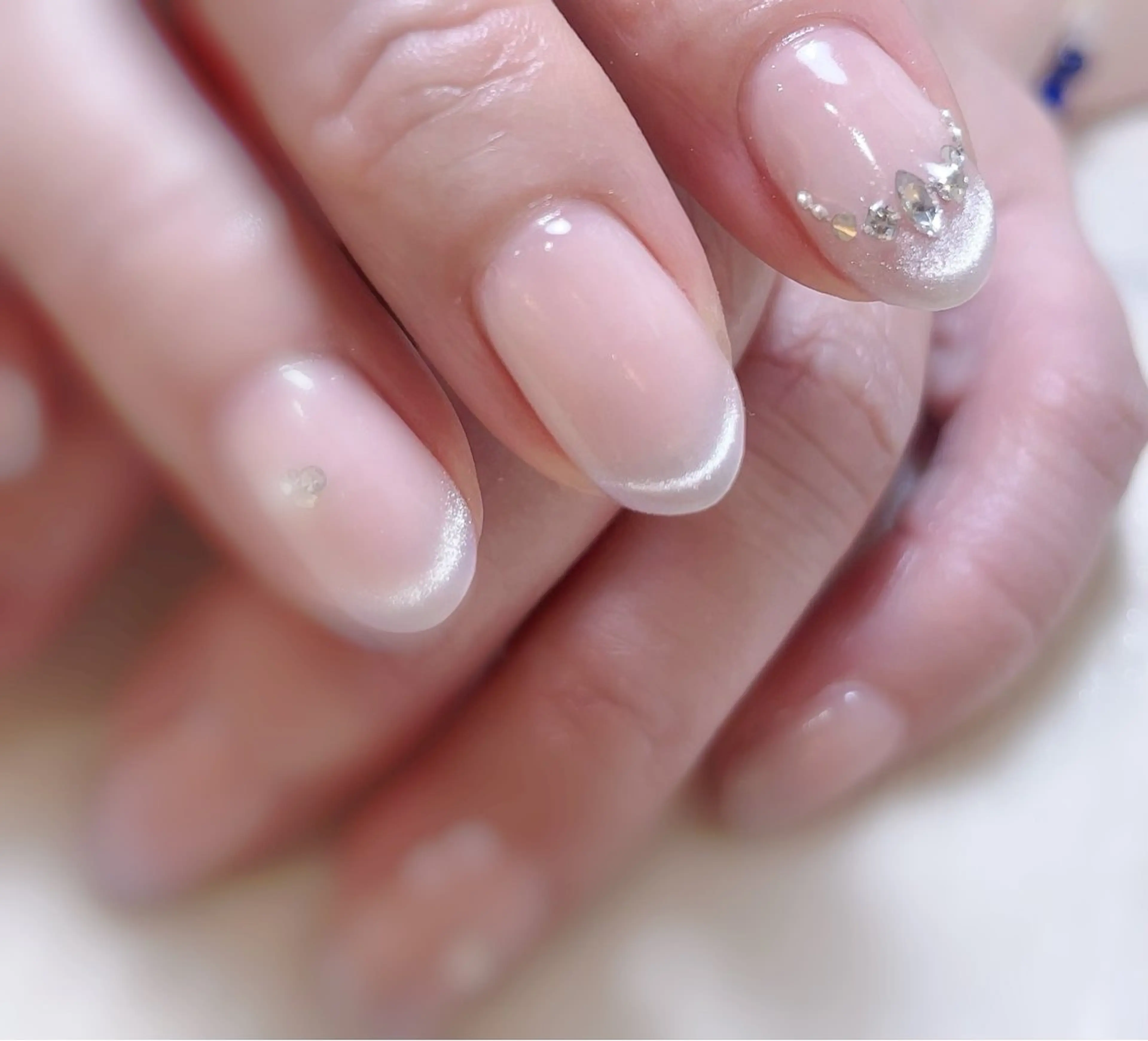 ネイル ハンドネイル MoonNail ユリ🌸のネイルデザイン