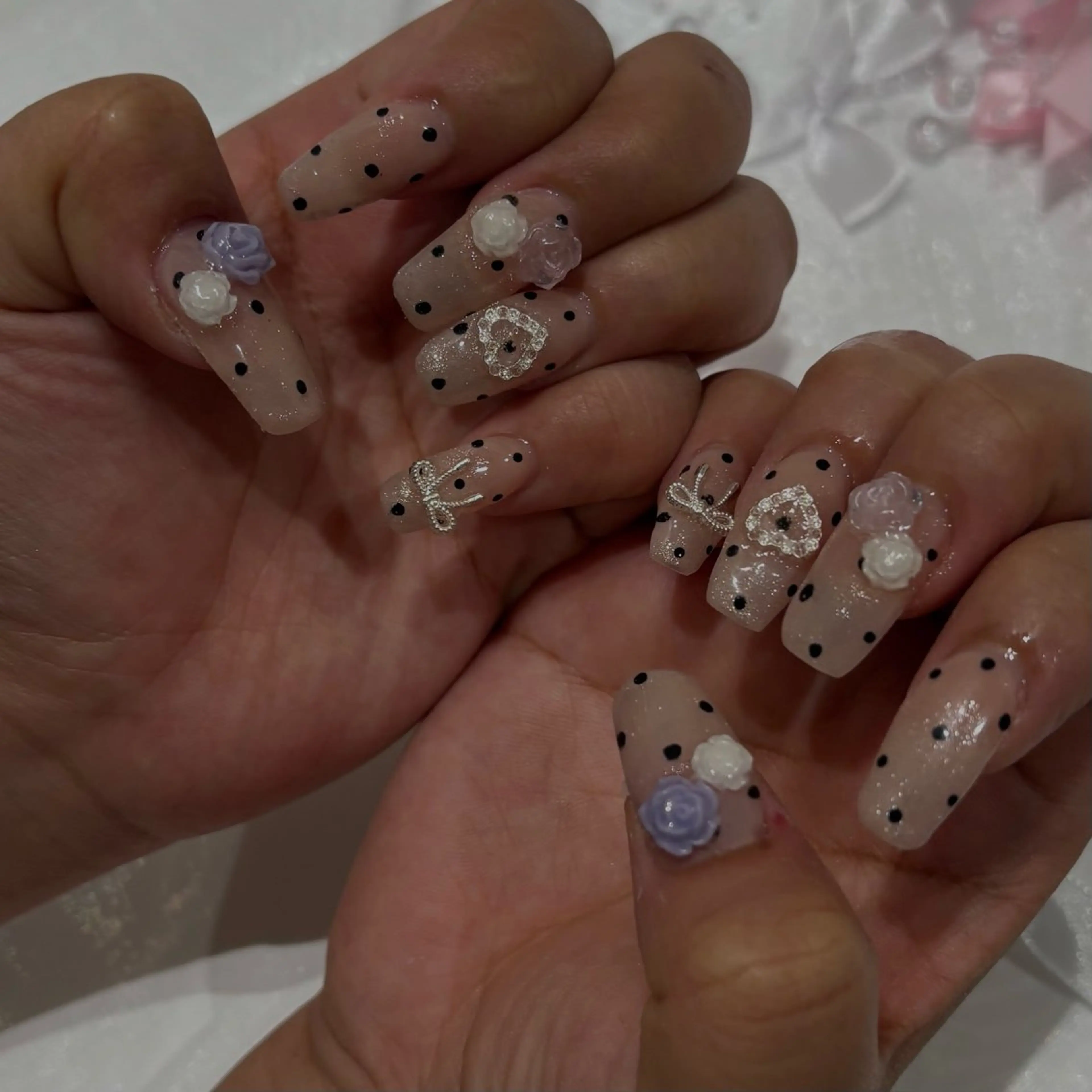 ネイル アートネイル ドット 長さ出し フットネイル グラデーション Vante梅田店所属・vante_aimi .パラジェル取扱店のネイルデザイン