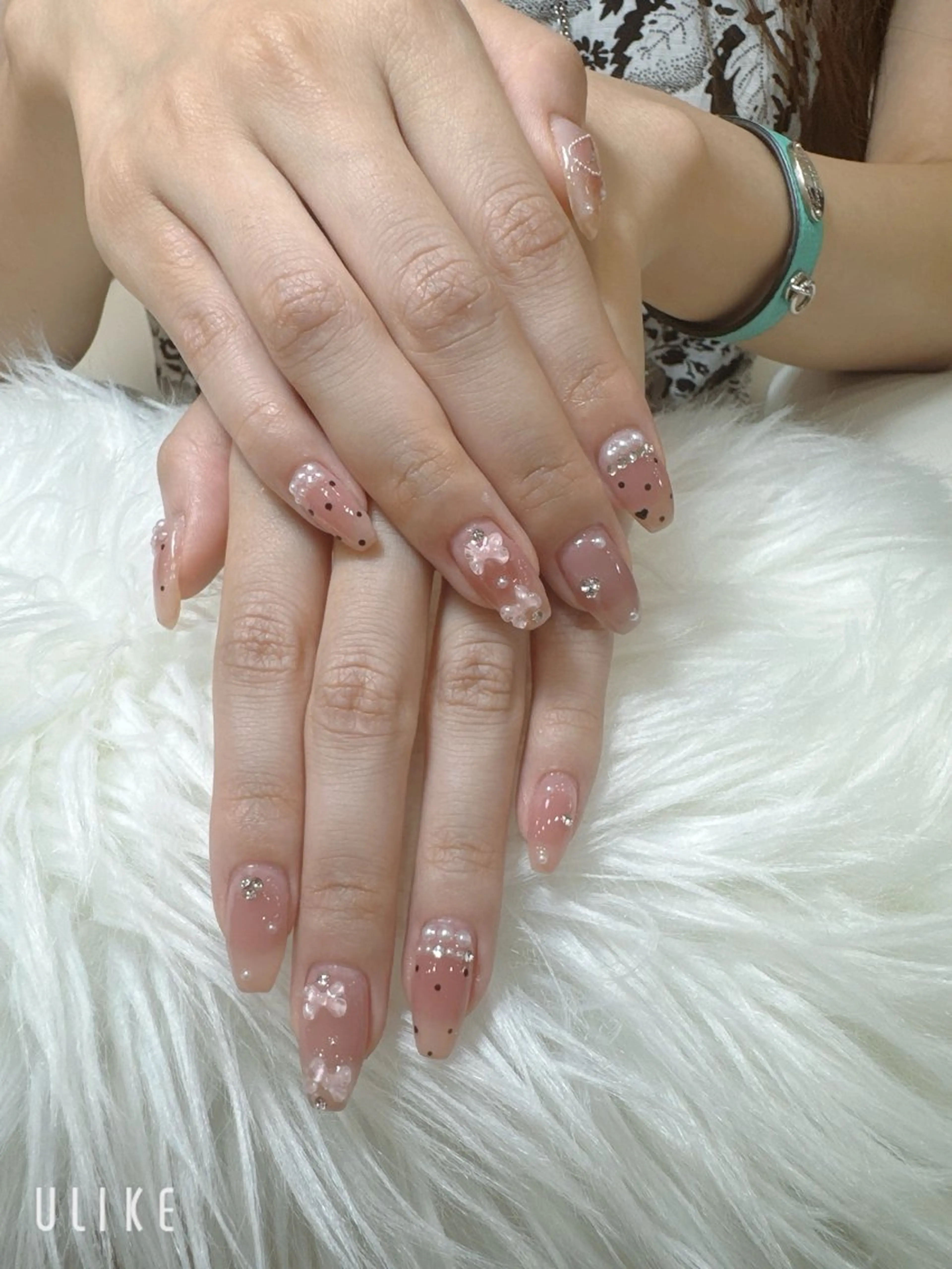 ネイル チョウ Rachaelのネイルデザイン