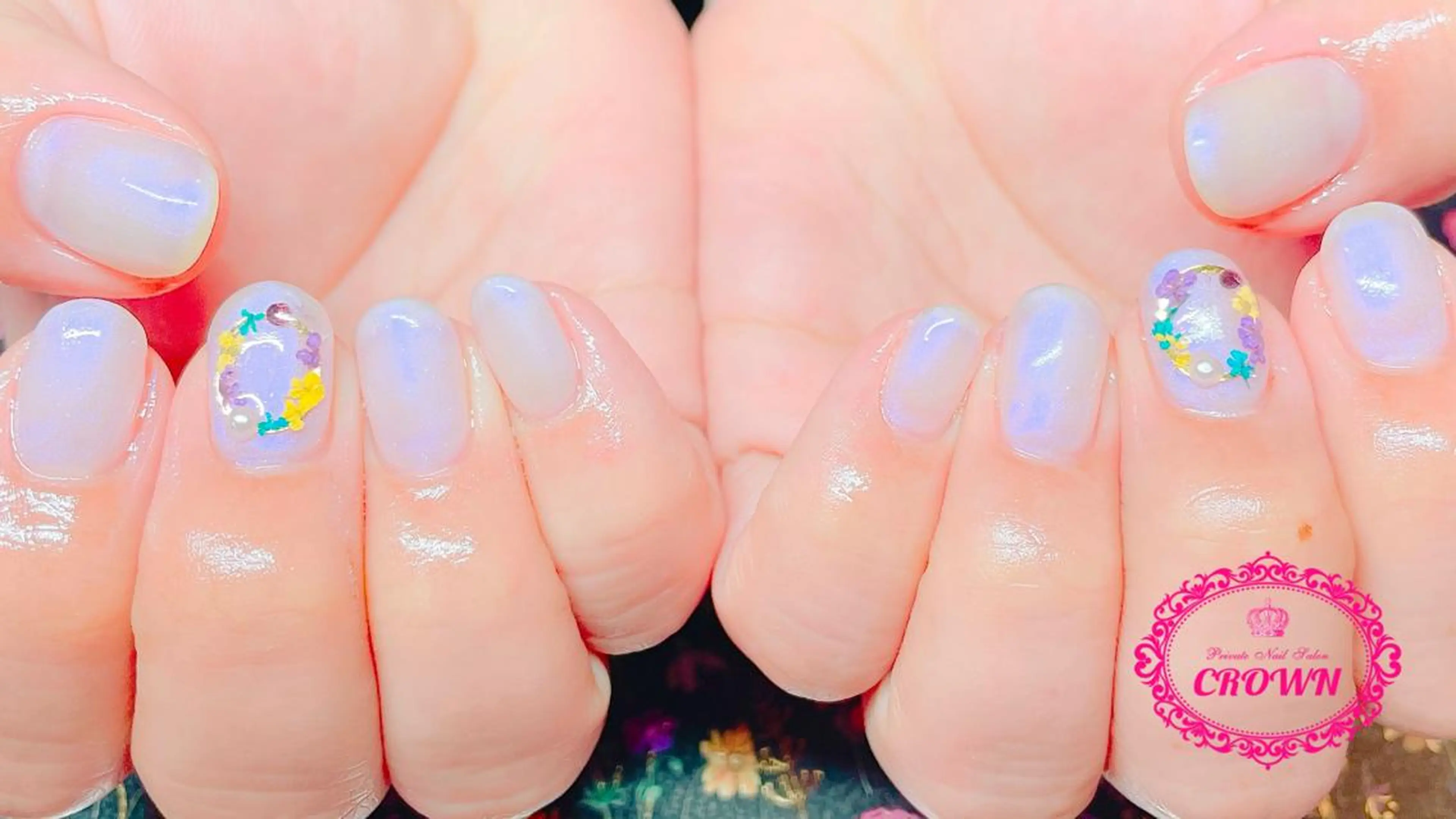 ネイル CROWN プライベートサロンのネイルデザイン