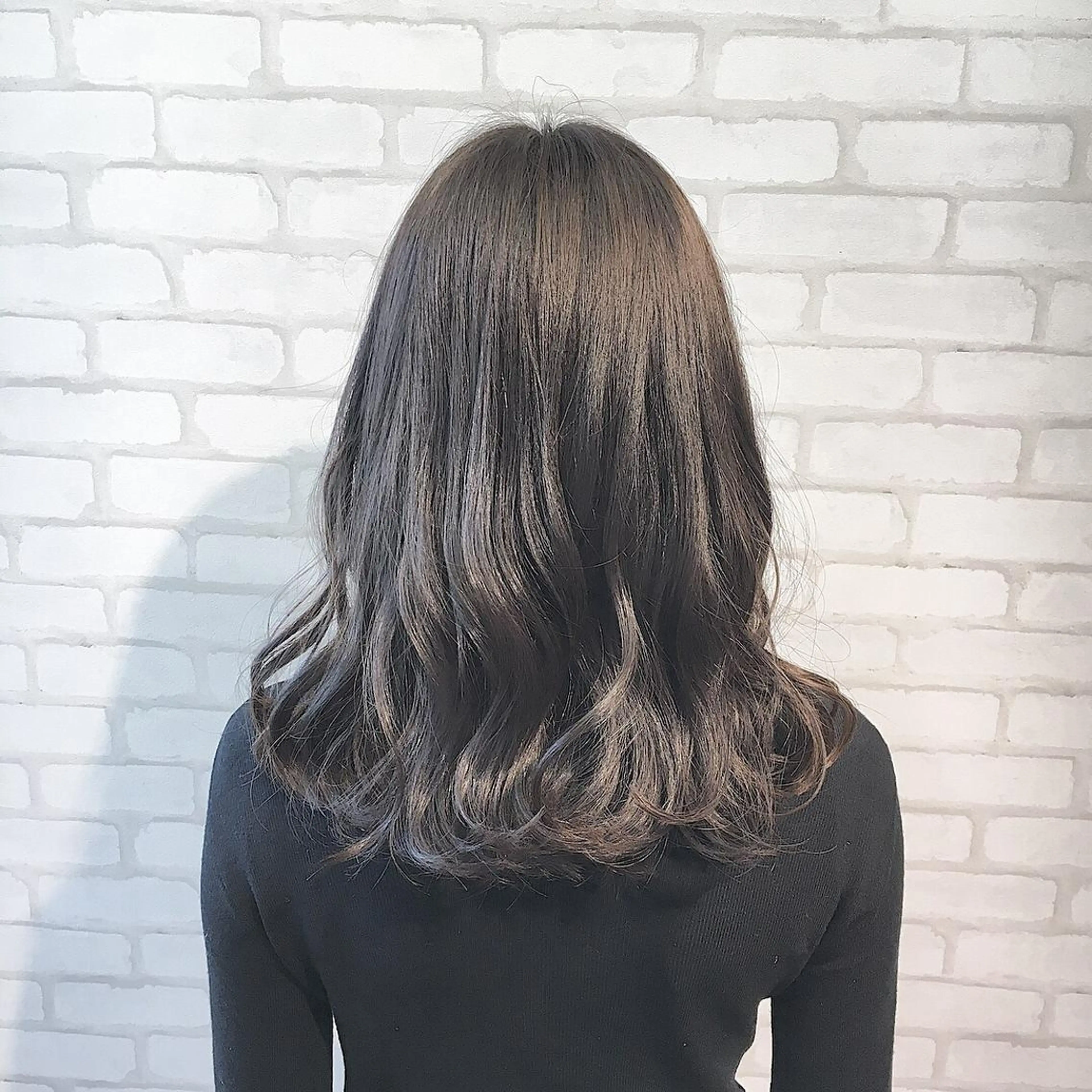 セミロング カラー ヘアアレンジ アッシュ 透明感カラー 外国人風カラー ✨艶髪✨透明感✨ 山内大樹のヘアスタイル