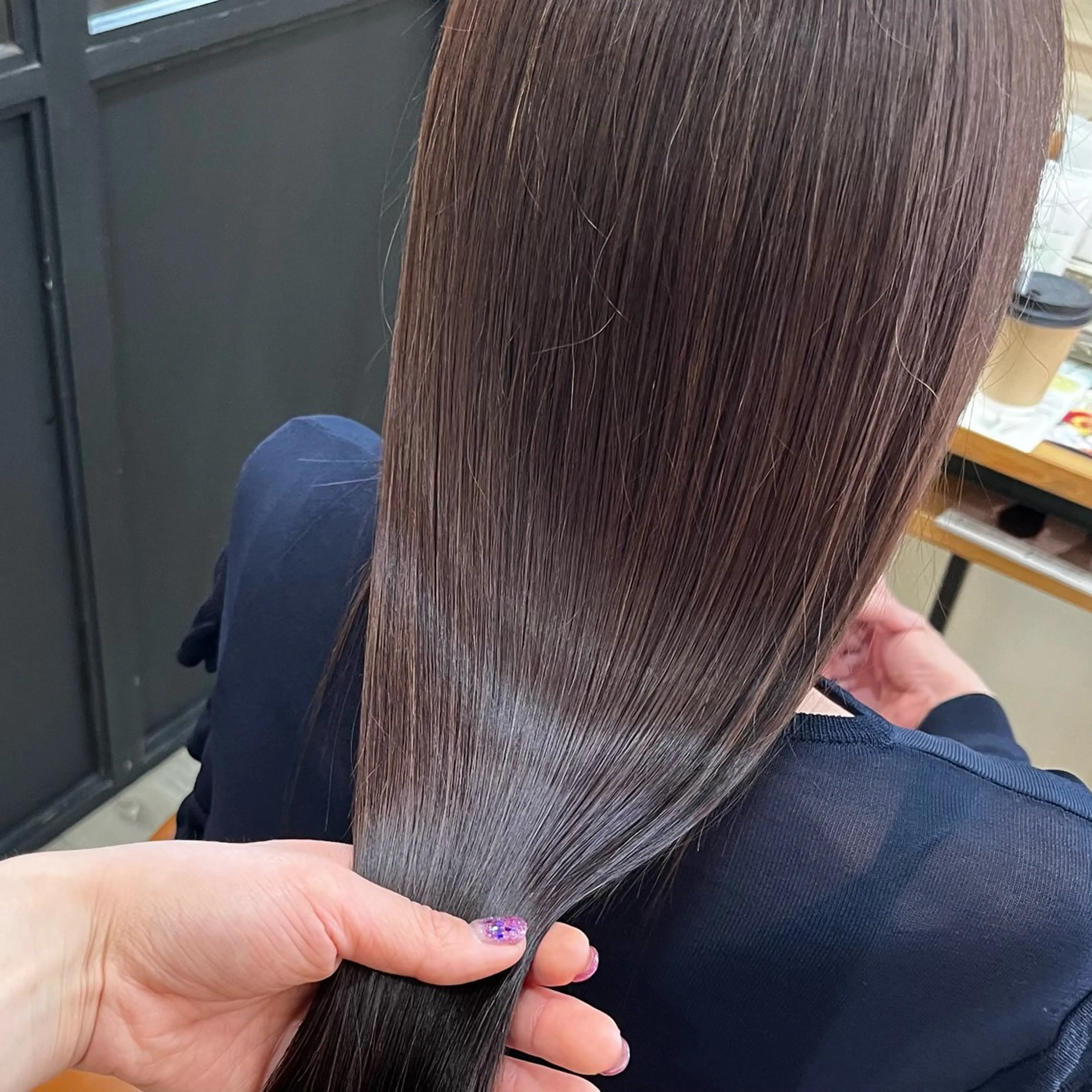 カラー ヘアカラー トリートメント しおり🍬 KOKORO🤍のヘアスタイル