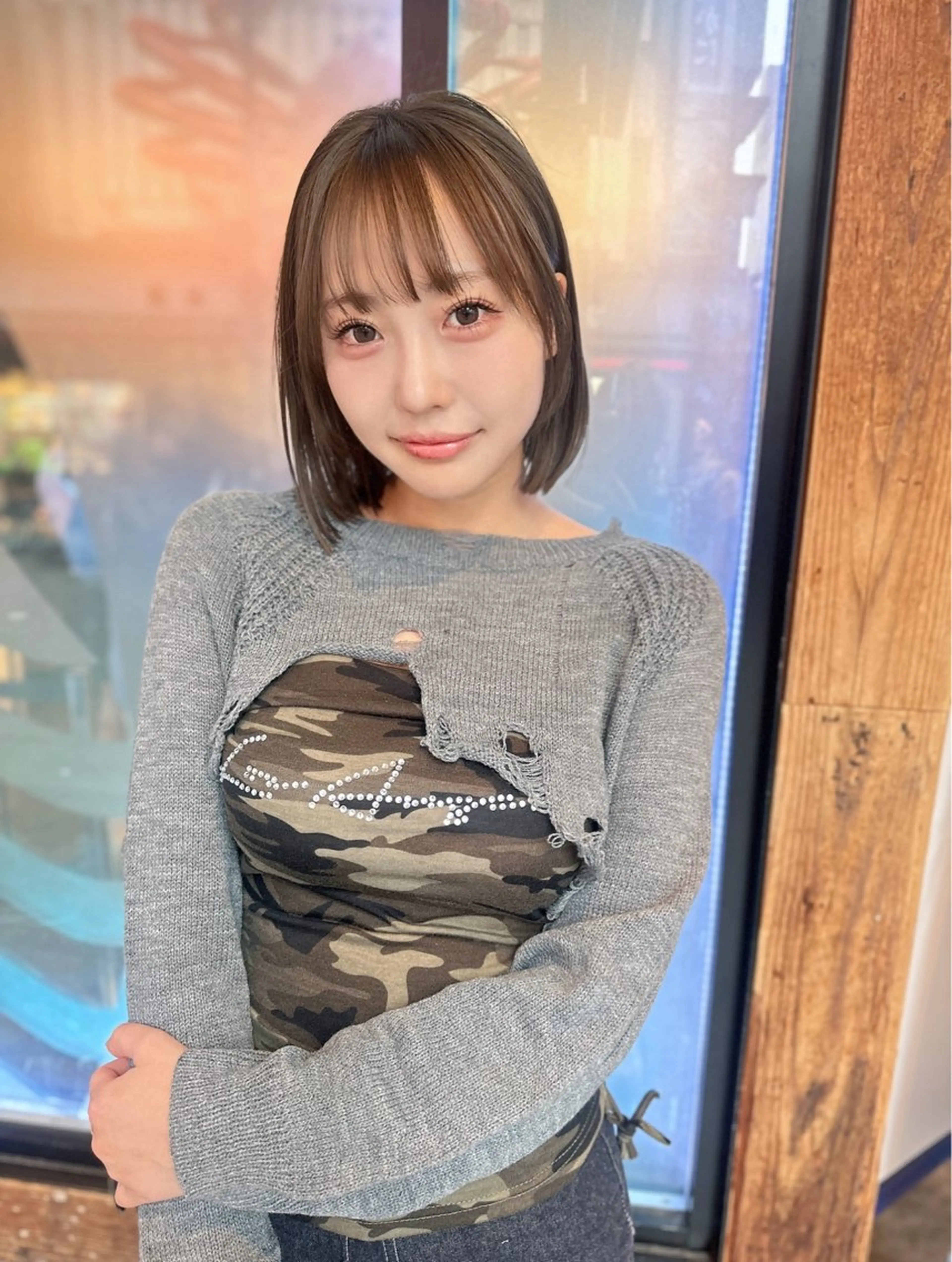 ショート カラー ブラウンカラー オリーブブラウン カット 小顔レイヤー/ ベージュ🤍Rieのヘアスタイル