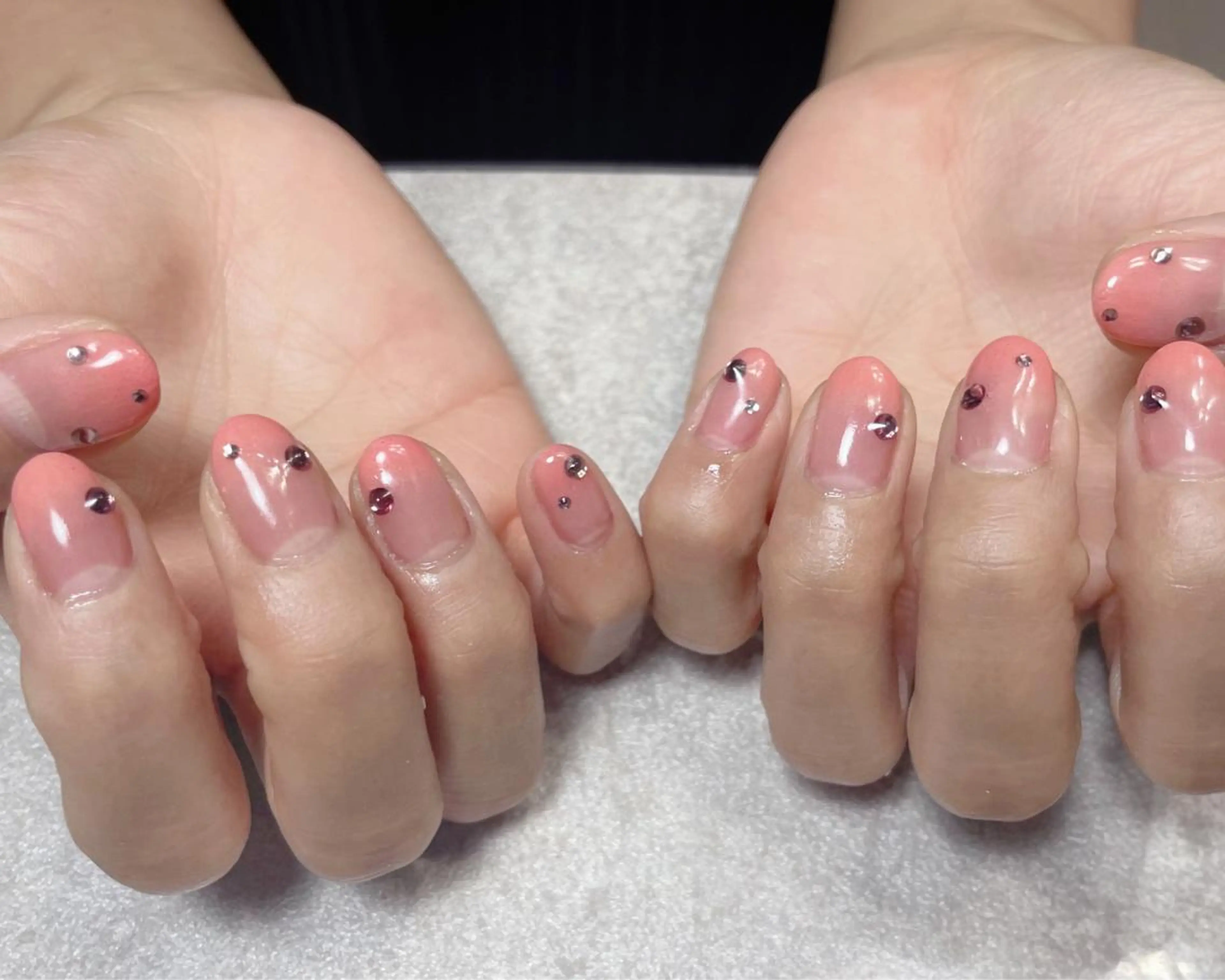 ネイル グラデーション キラキラネイル ストーンネイル BLANC.nail yuuのネイルデザイン