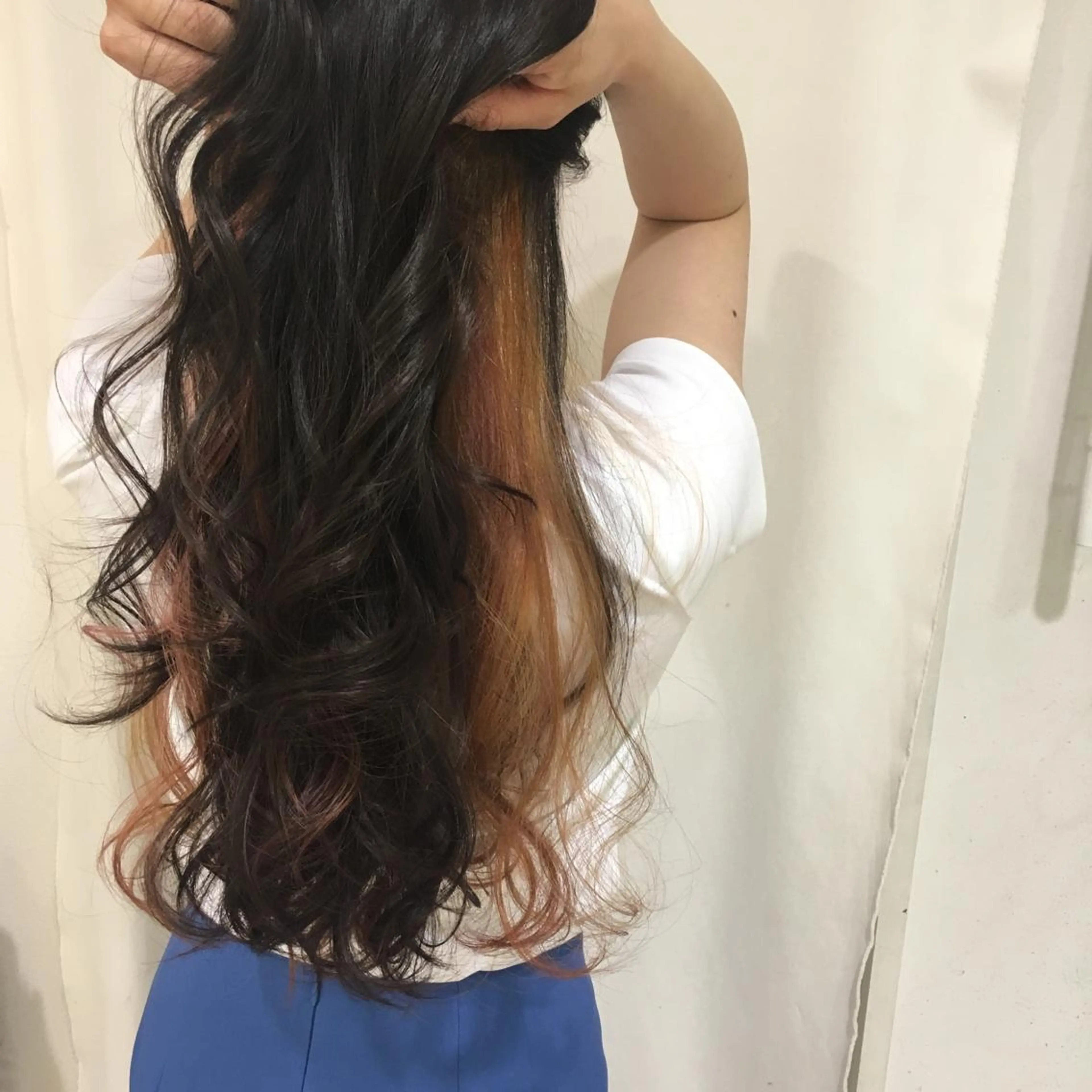 ロング カラー ヘアアレンジ オレンジ オレンジピンク ピンクカラー ヘアカラー きむえり/髪質改善 /うねり広がり改善のヘアスタイル