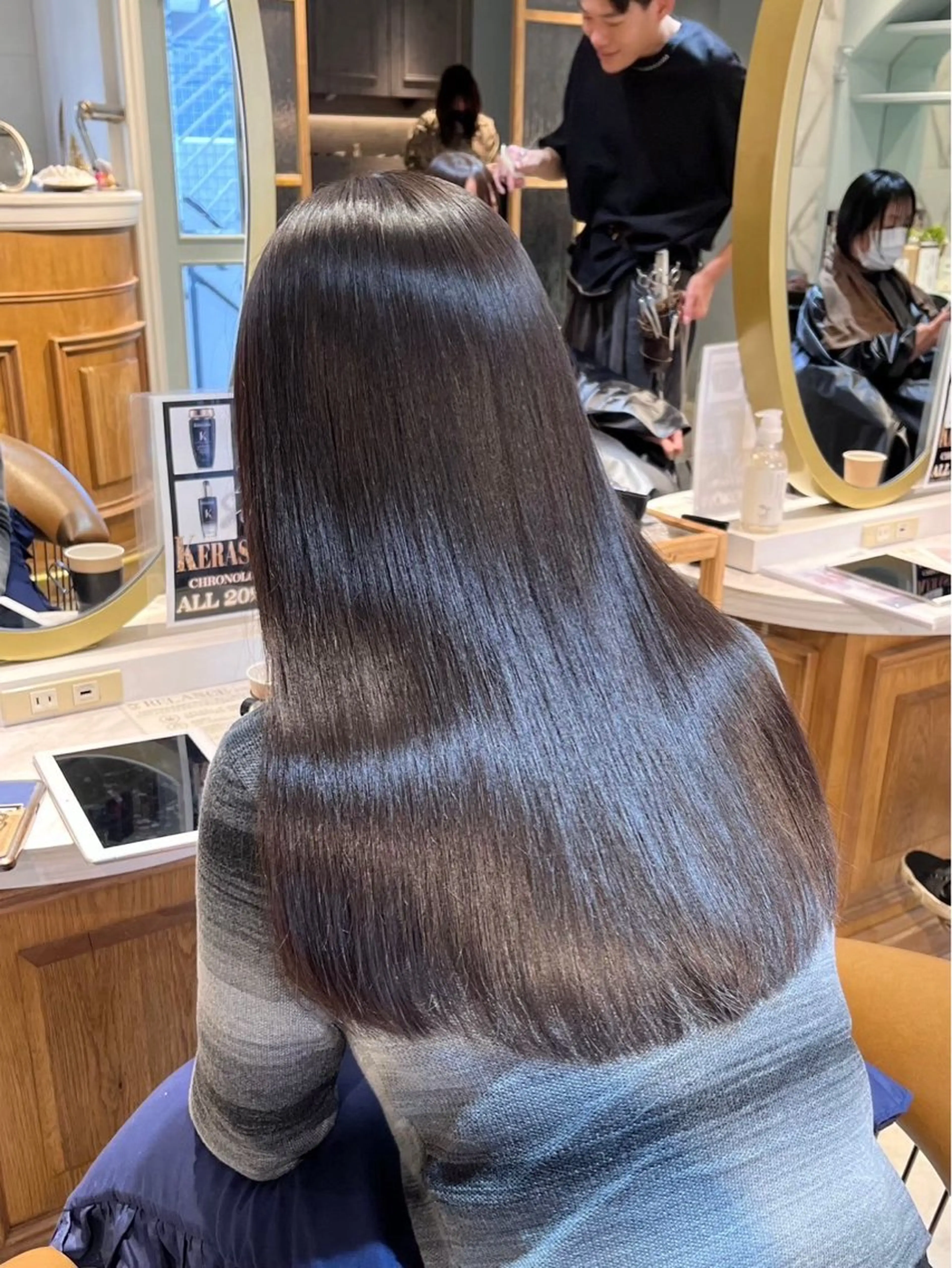 ロング 髪質改善 縮毛矯正 トリートメント 酸性ストレート 酸熱トリートメント ヘアカラー 縮毛矯正 トリートメント 髪質改善/縮毛矯正/ レイヤーカットななこのヘアスタイル