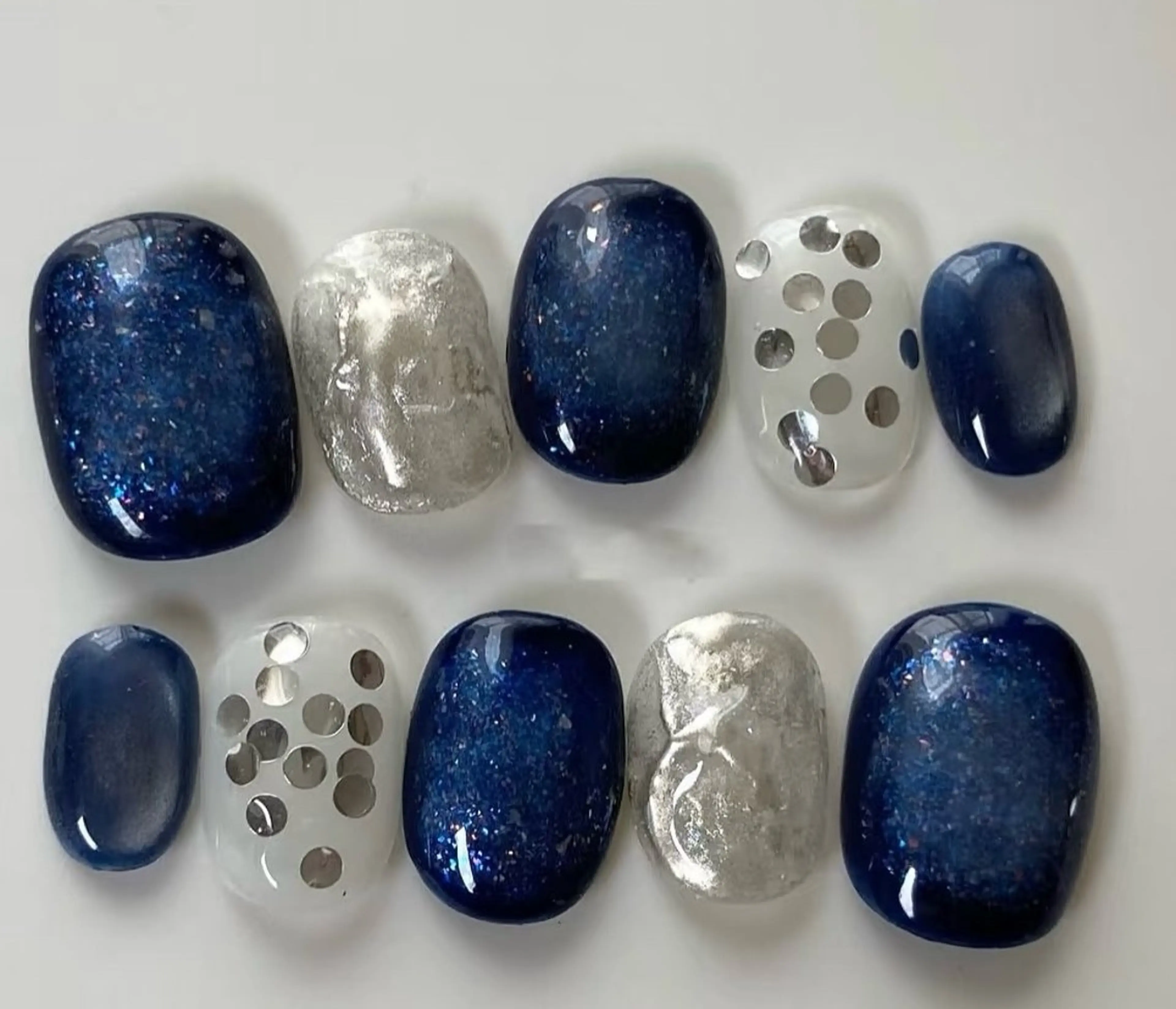 ネイル 高木 維麗絲のネイルデザイン