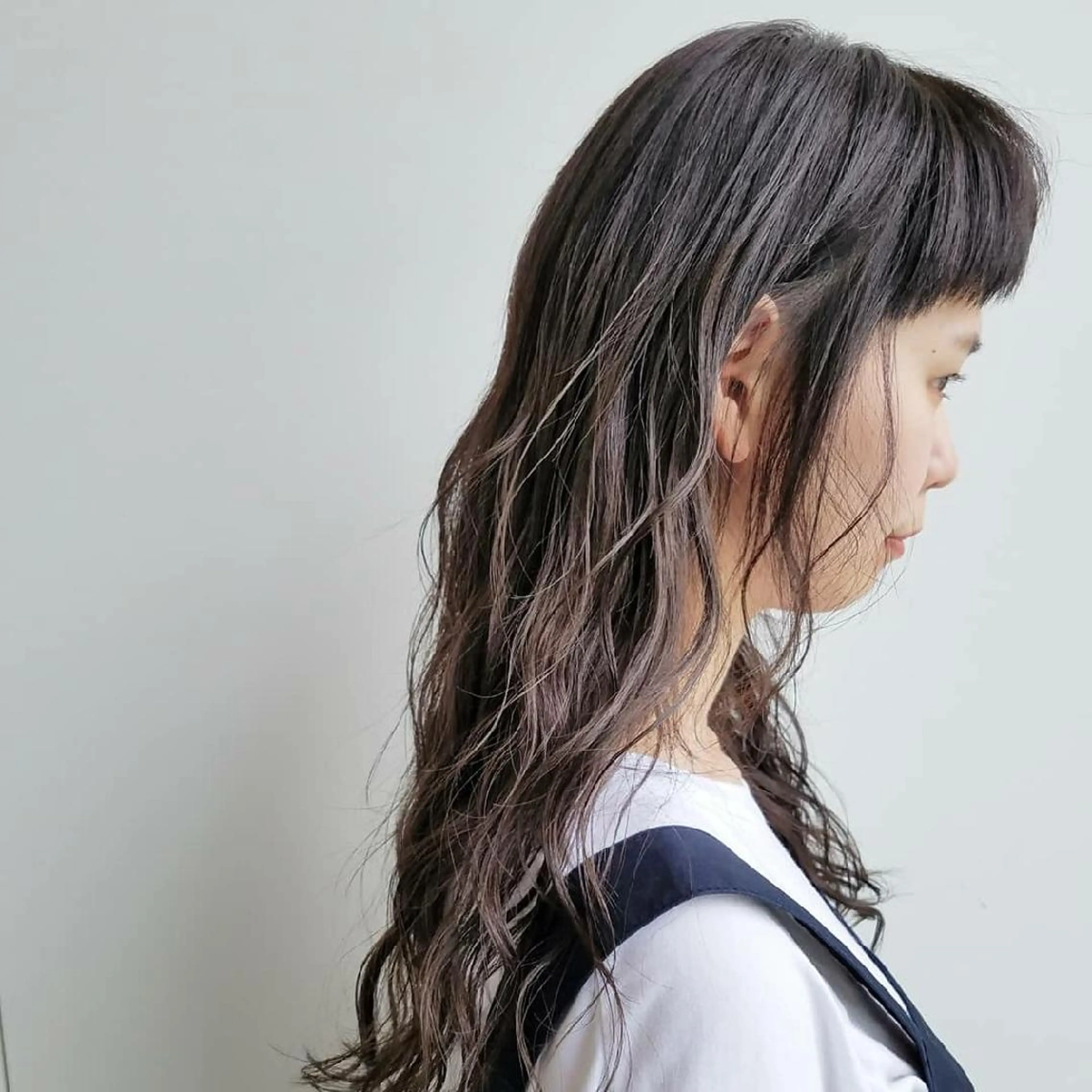 セミロング カラー パーマ iplus まつげ、眉毛、耳つぼのマツエク・マツパデザイン