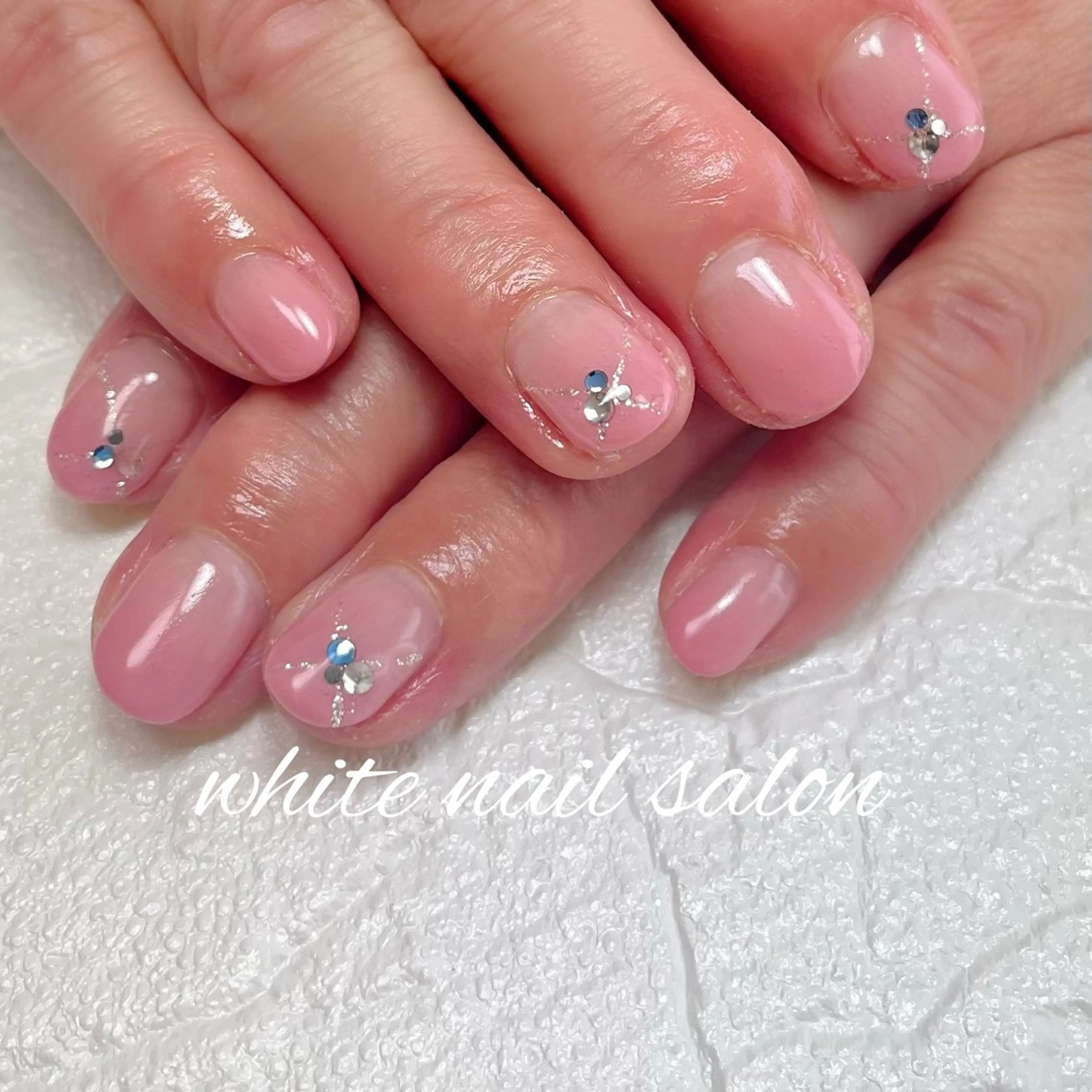 ネイル フットネイル ジェルネイル ハードジェル ラメ(グリッター) 持ち込み ハンドネイル white nail salonのネイルデザイン