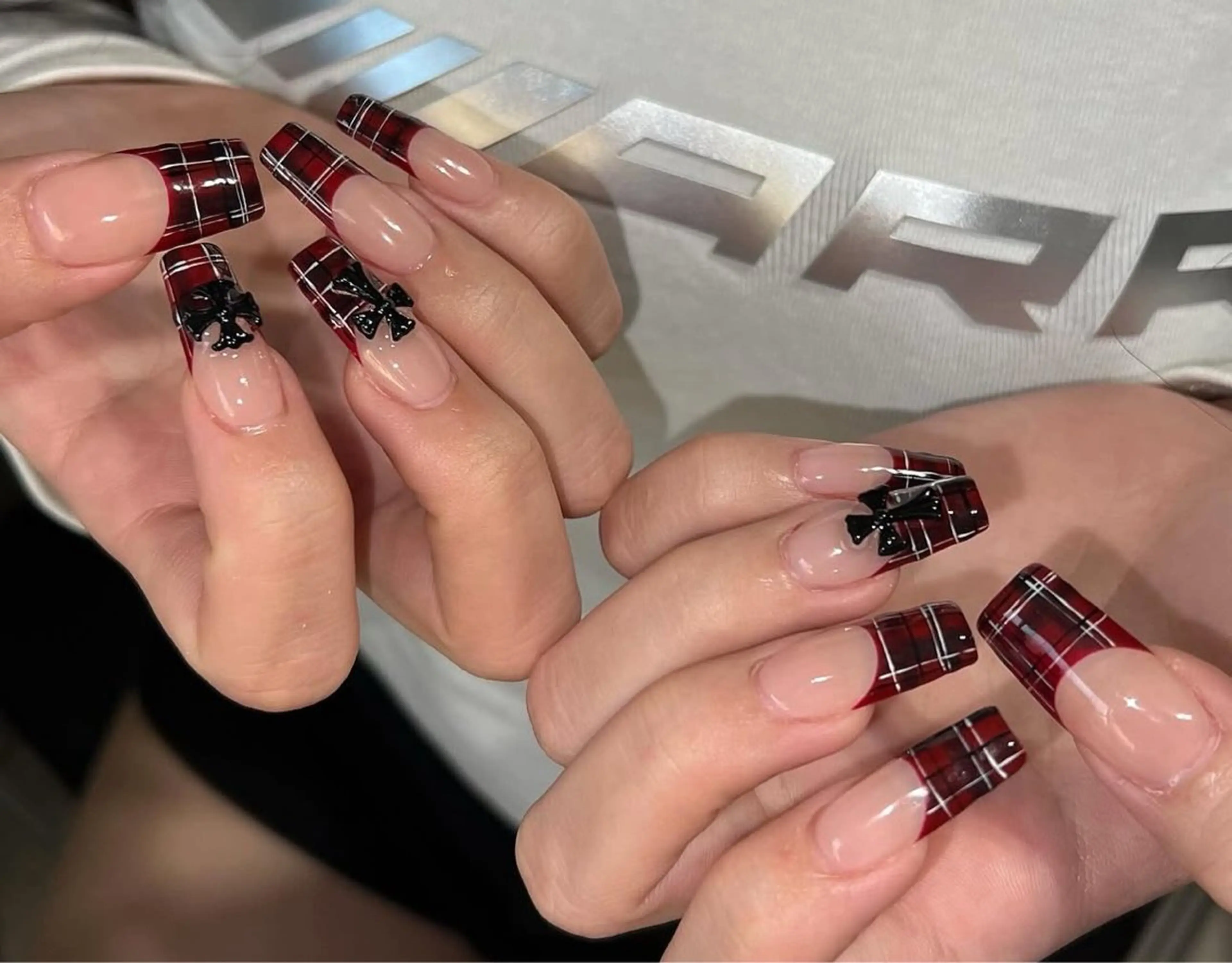 ネイル オーロラネイル フレンチネイル グラデーション ハロウィン 氷ネイル・うるうるネイル ハンドネイル H.baby Nail Salonのネイルデザイン