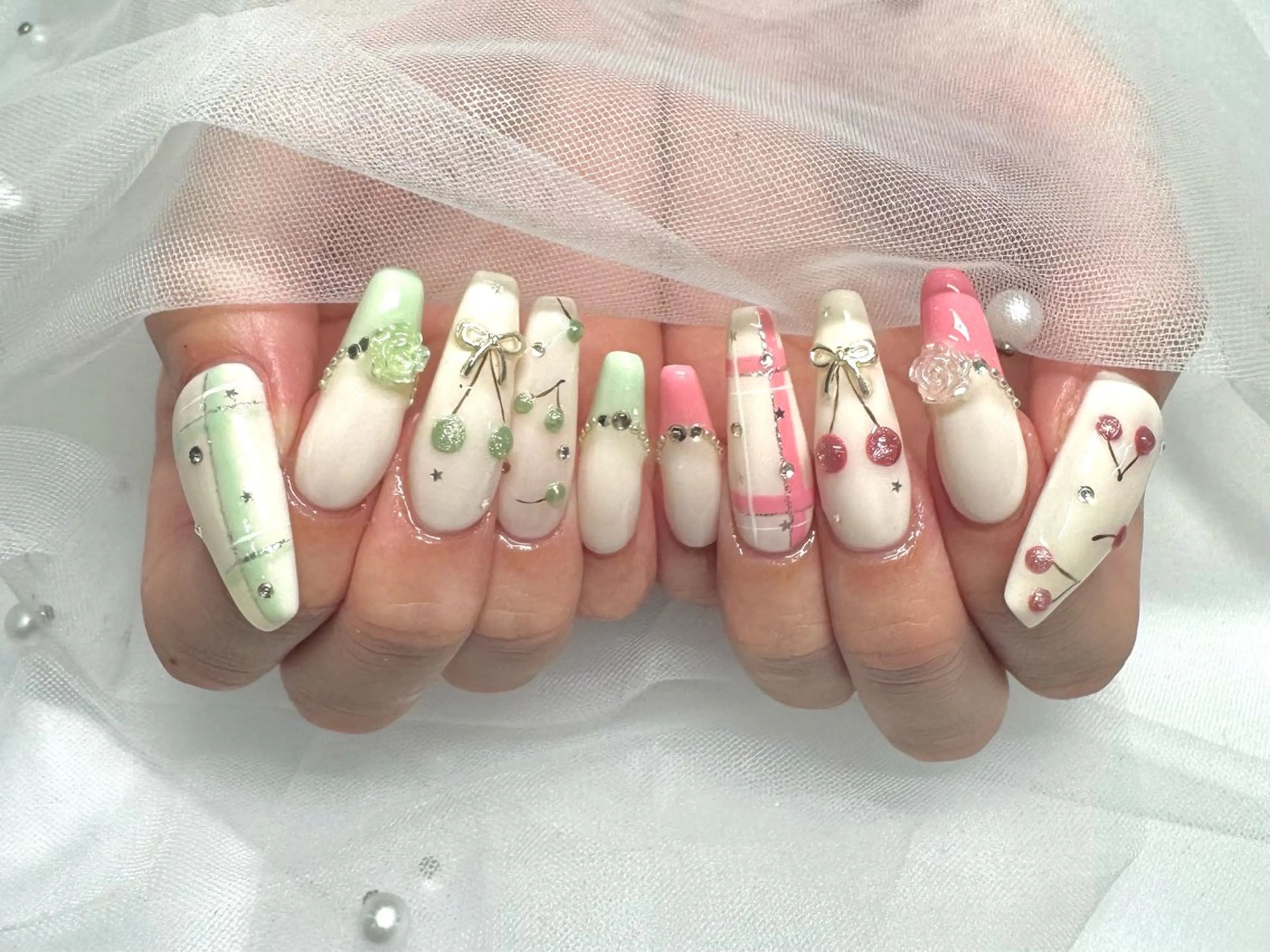 ネイル ガーリー ピンク リボン ハンドネイル 🫧Rio🫧ネイル /渋谷🫧ワンホンのネイルデザイン