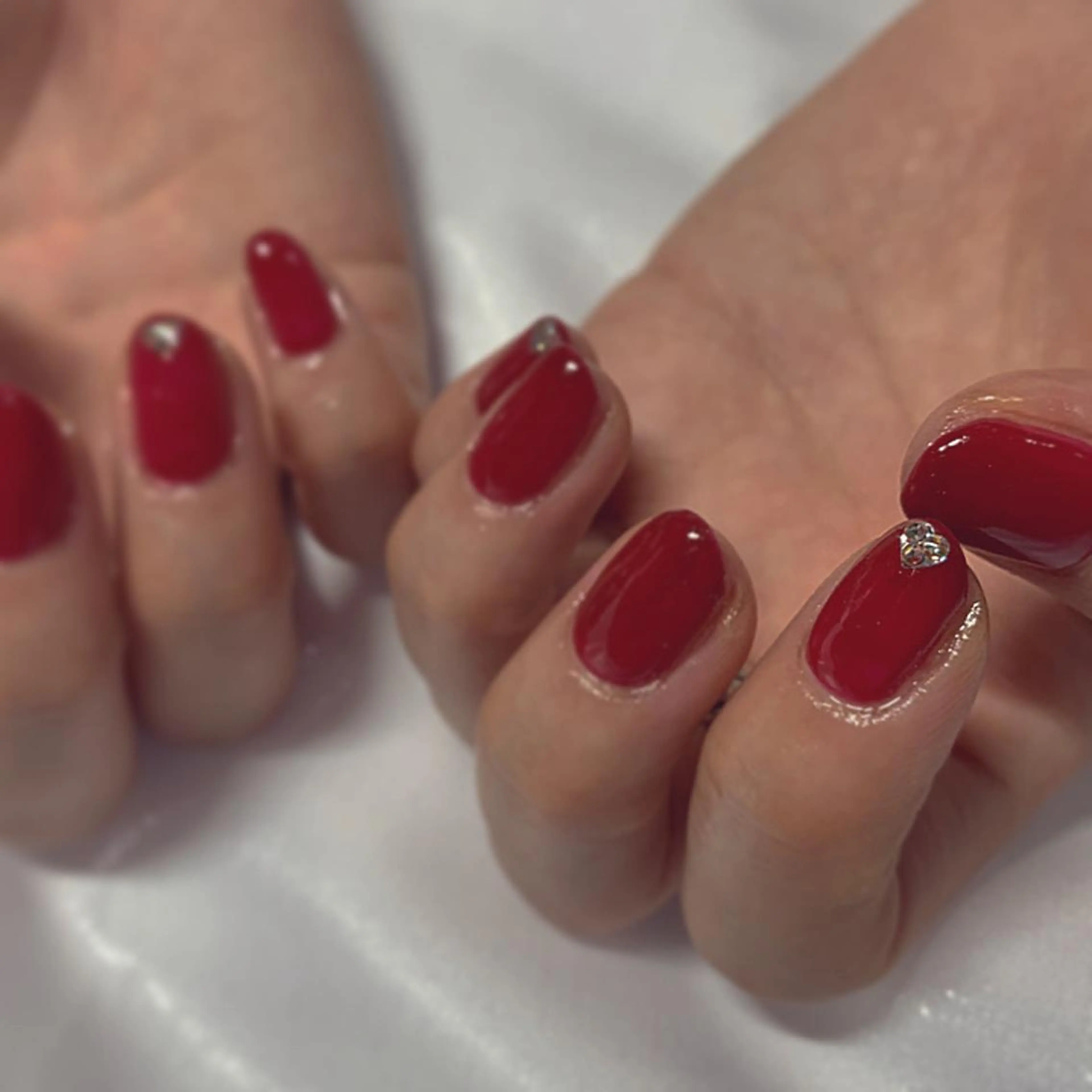 ネイル ボルドー ガーリー ハート ハンドネイル ハンドケア lylynail YUUKAのネイルデザイン