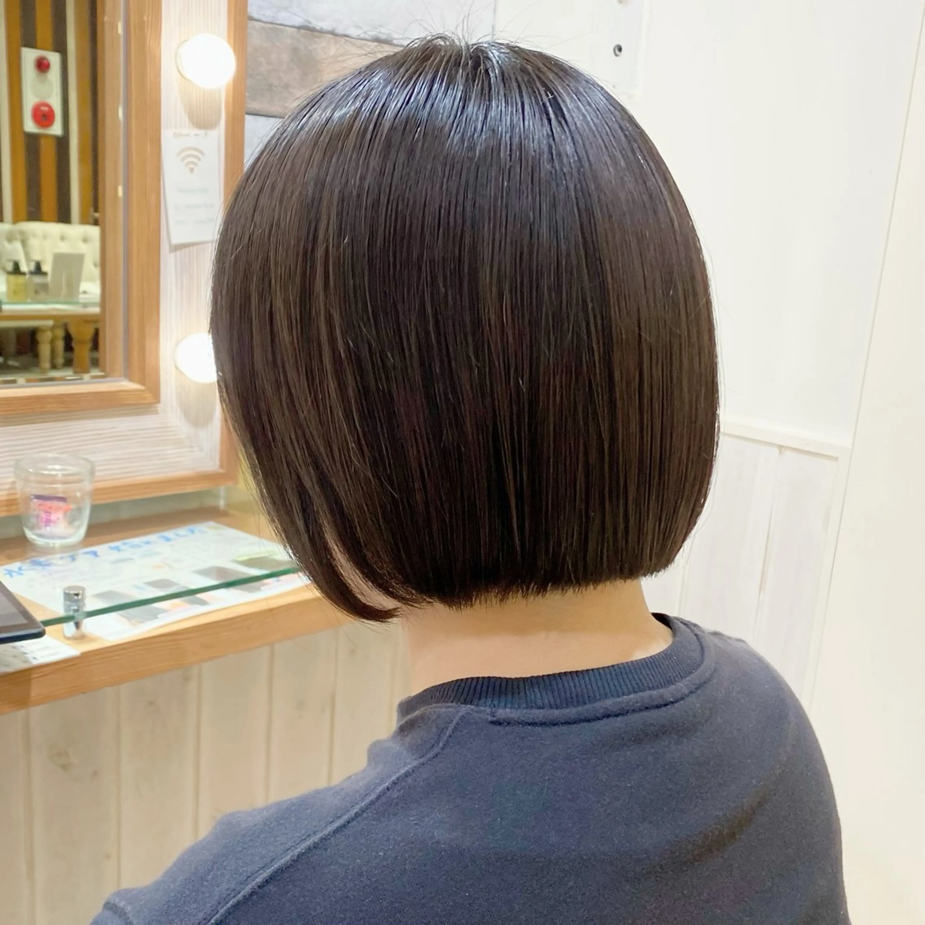 ショート ボブ カット 🌸小島友梨香🌸 ブリーチカラーのヘアスタイル