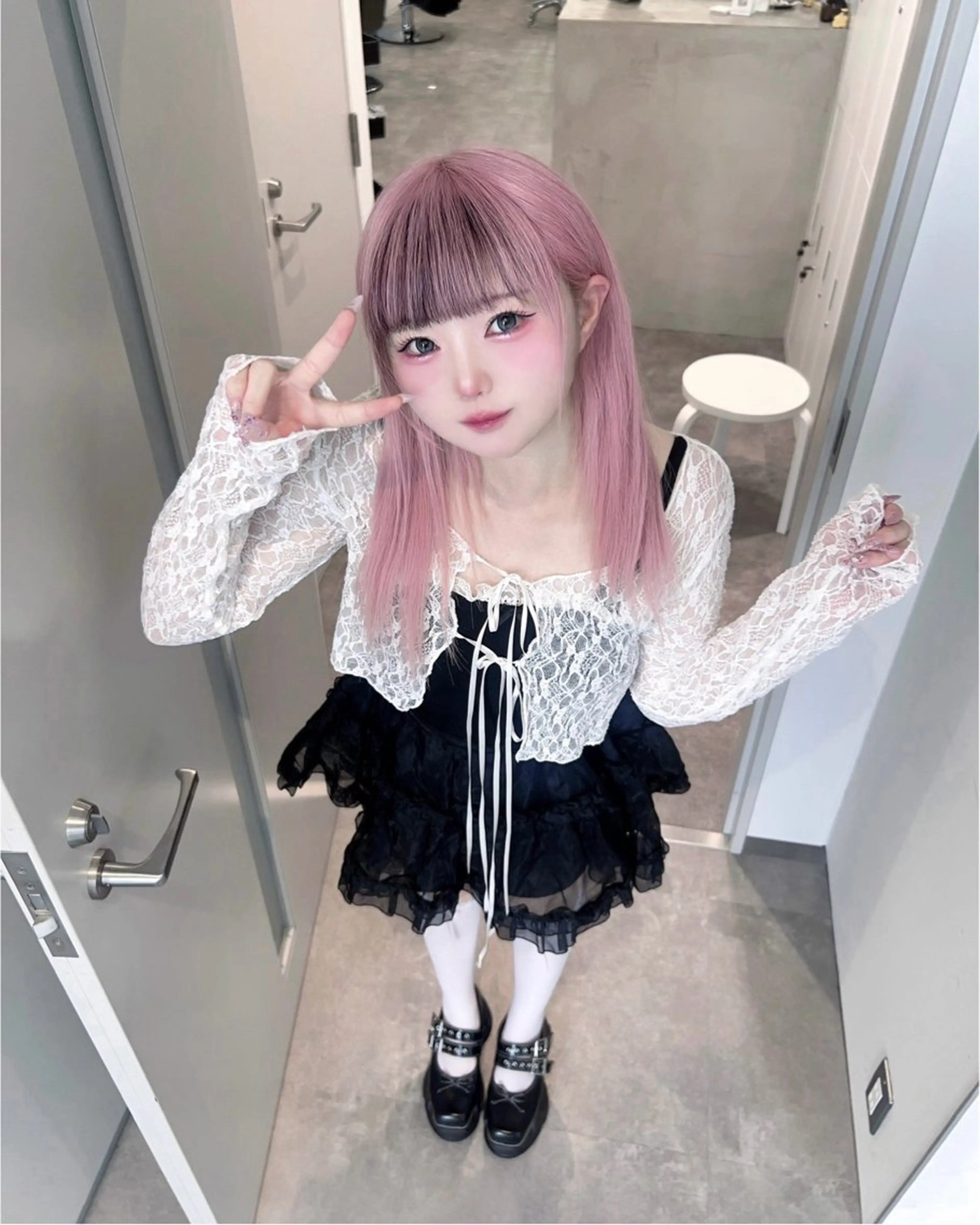 セミロング ヘアカラー ハイトーン/ピンク カラー/めい🎀のヘアスタイル