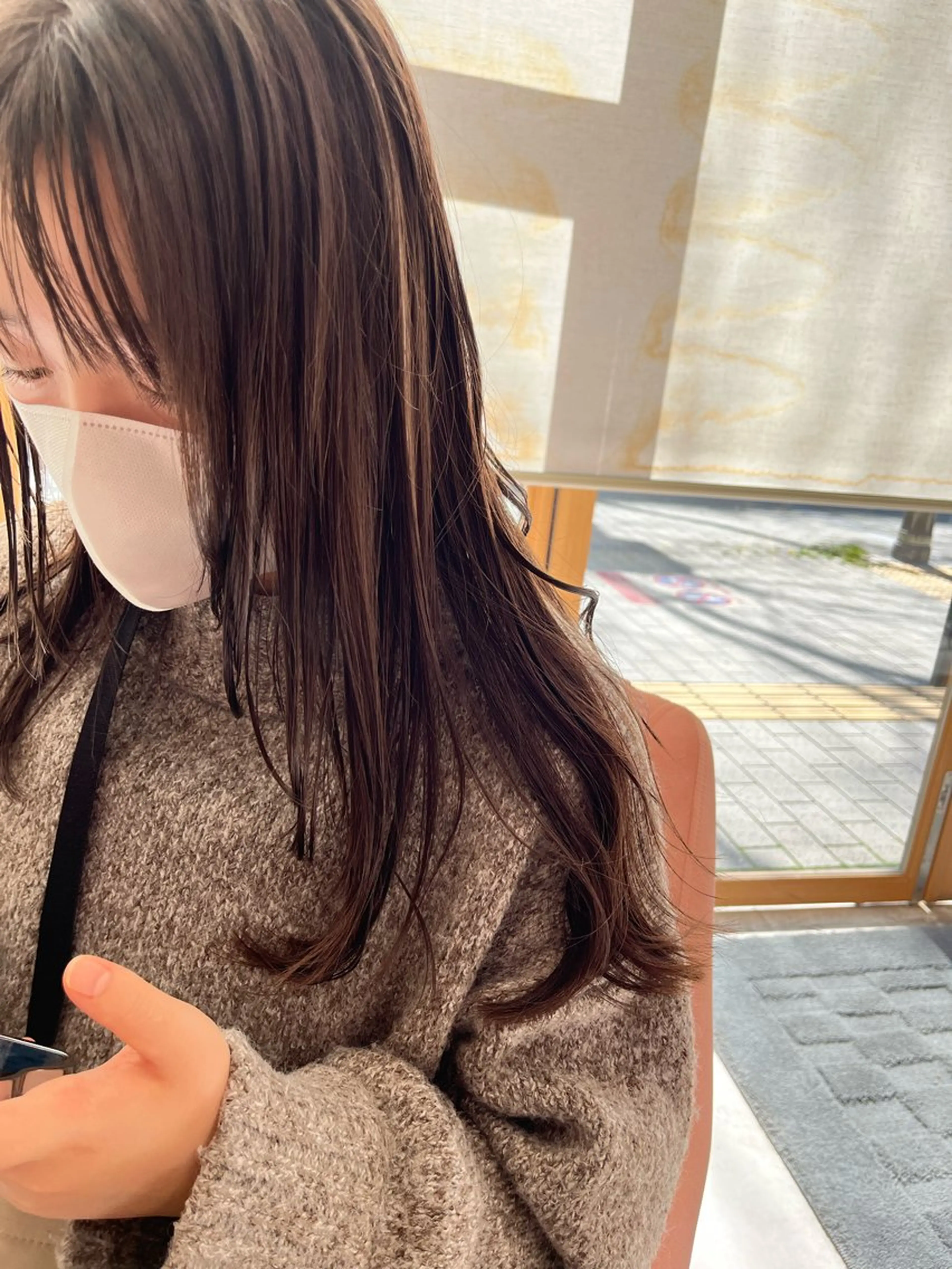 ロング 顔まわりレイヤー 顔周りカット レイヤーカット kuschel ホリグチのヘアスタイル