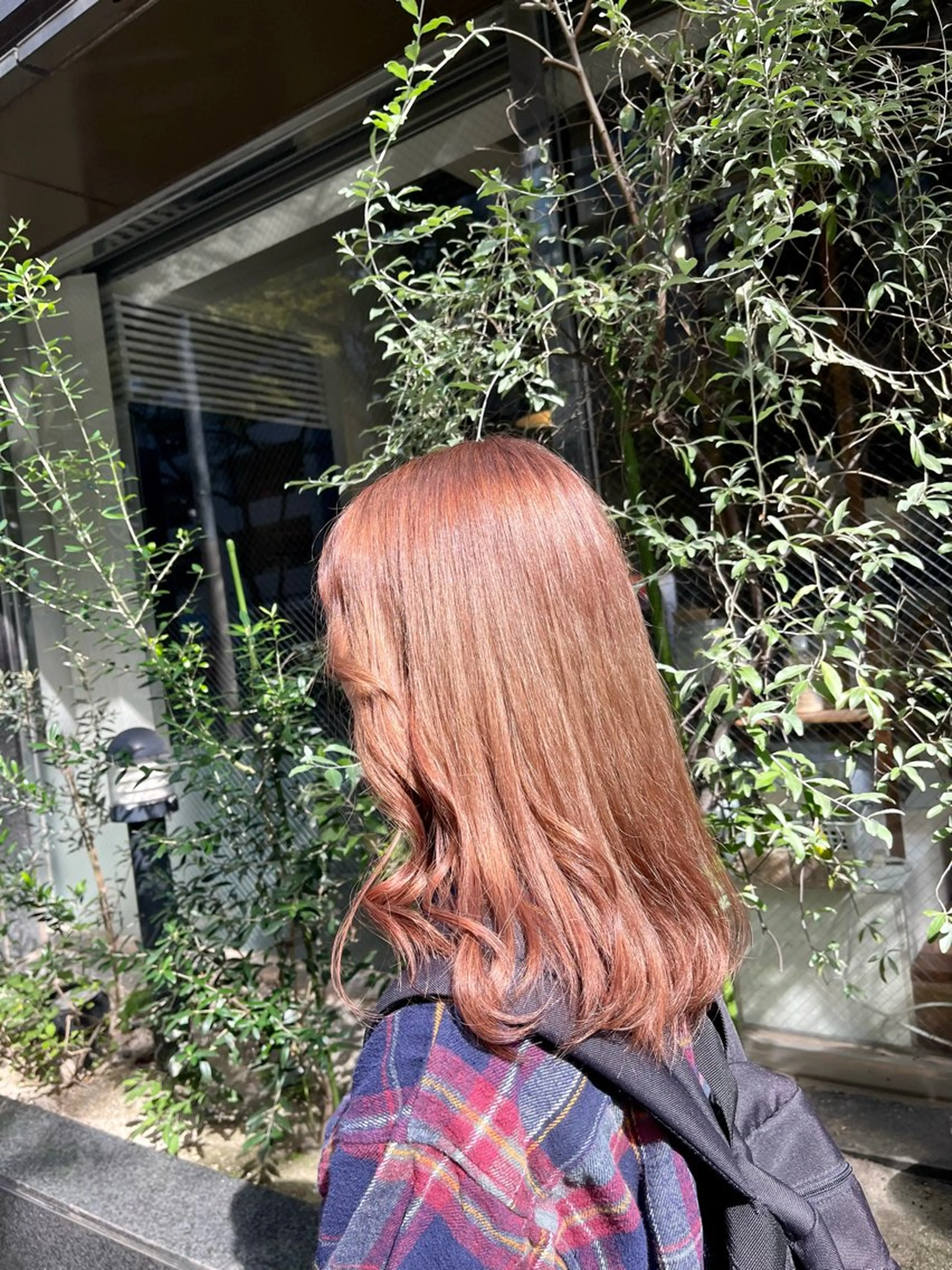 セミロング カラー ピンクカラー カット ヘアカラー まみ/レイヤーカット /暖色カラーのヘアスタイル