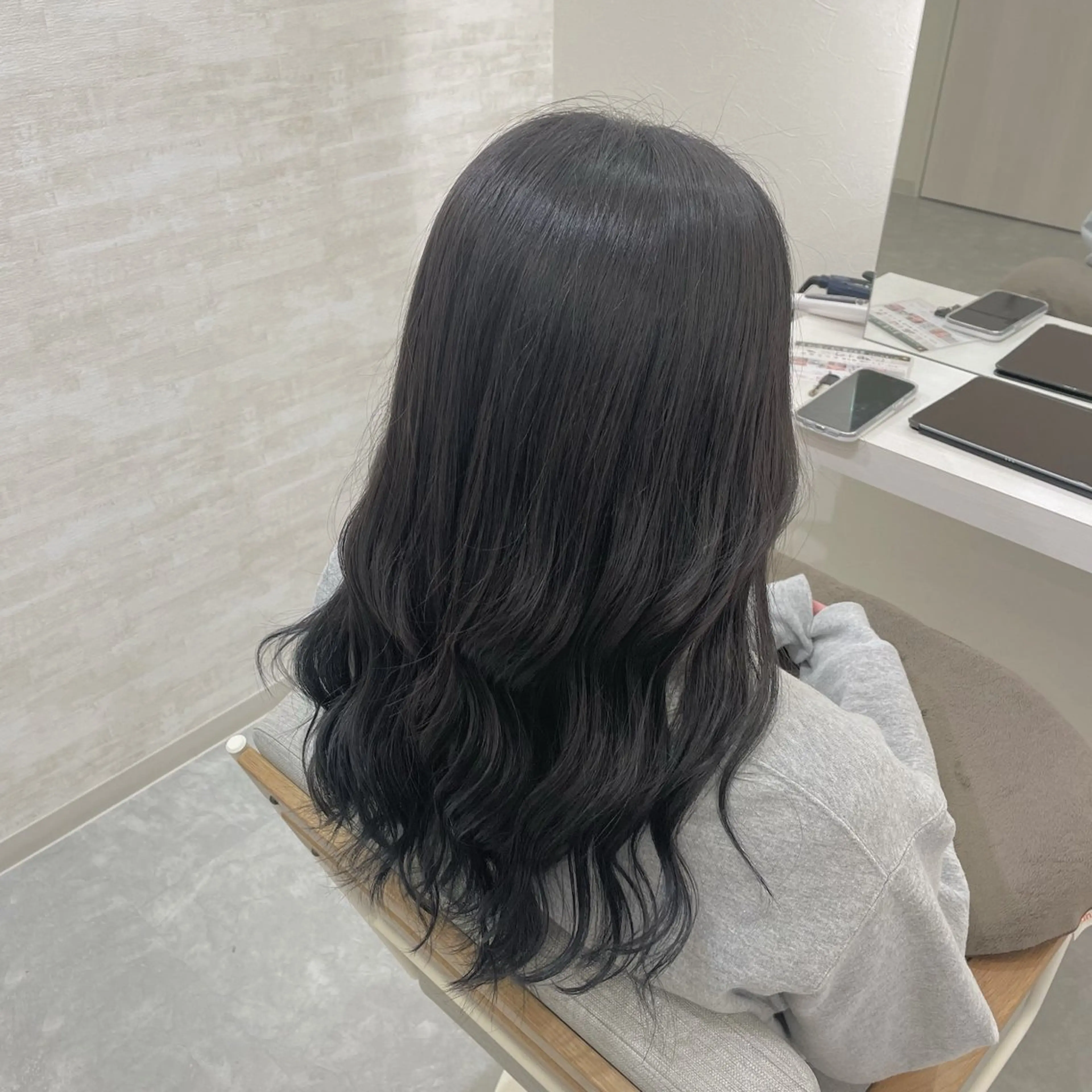 セミロング カラー 黒髪 ブルーカラー ブルーブラック 透明感カラー 髪質改善&ヘアケア /菊池琉那のヘアスタイル