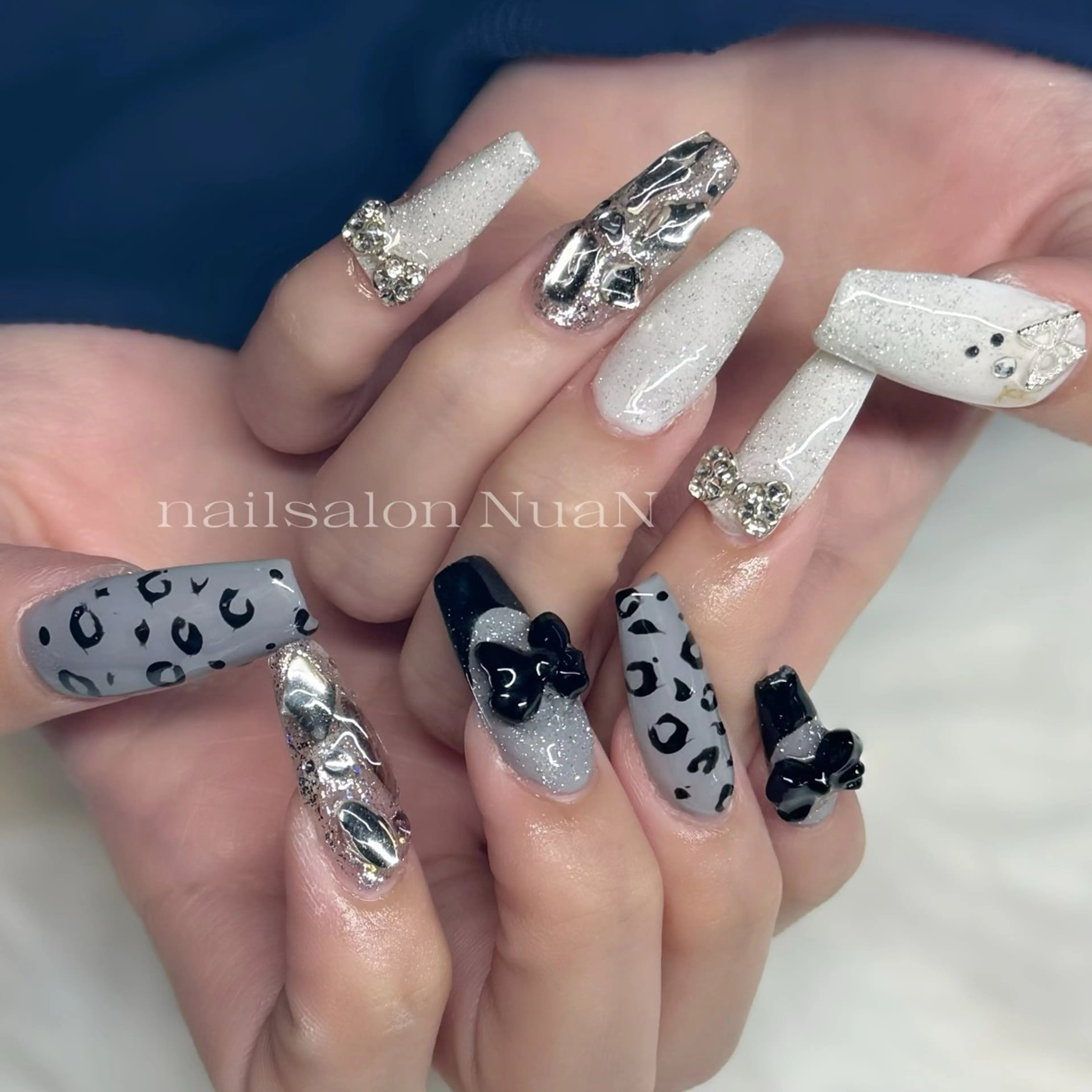 ネイル ハンドネイル NuaN ミニモ停止中のネイルデザイン