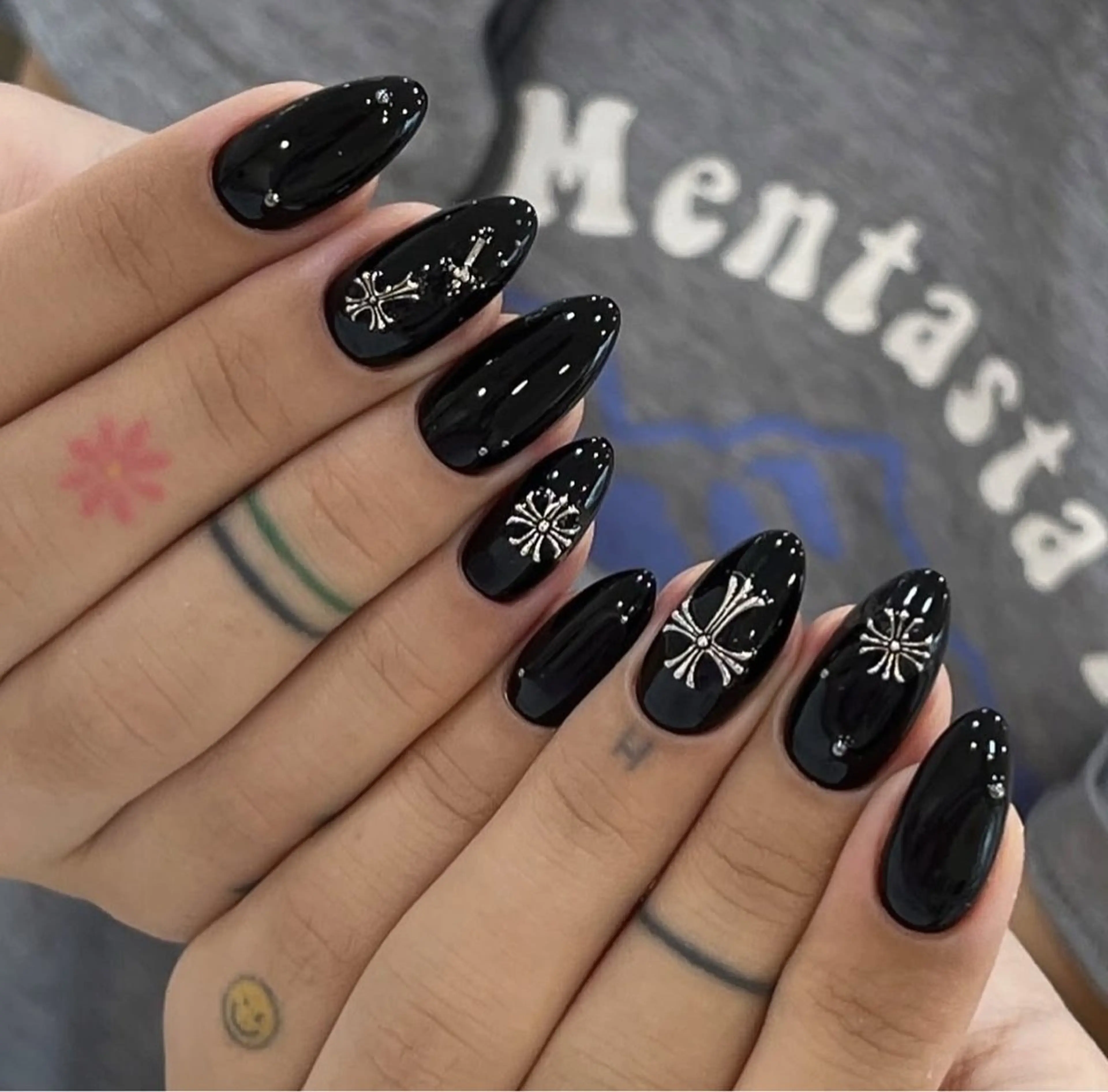 ネイル チークネイル フレンチネイル グラデーション 韓国ネイル マグネットネイル Hana Nailのネイルデザイン