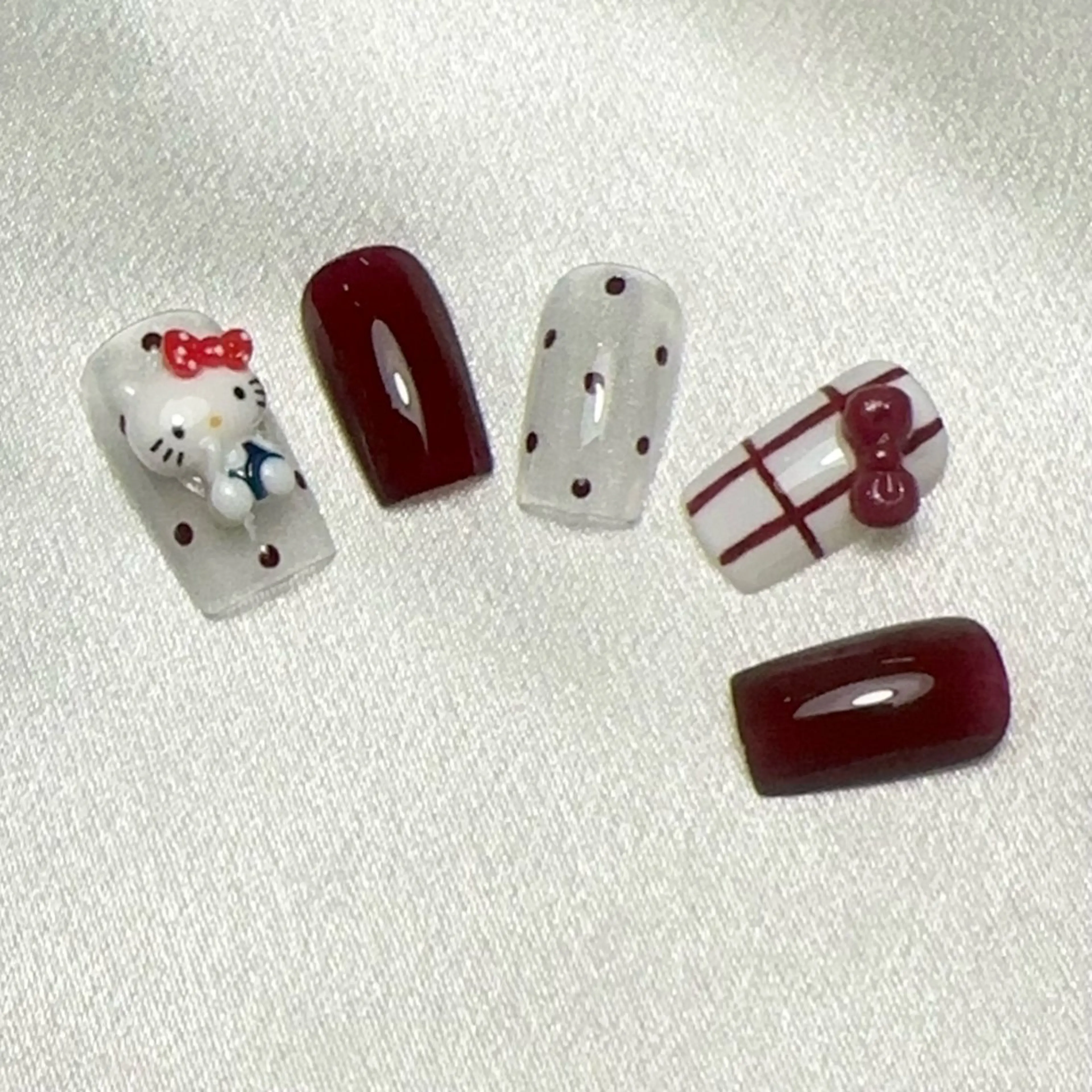 ネイル 冬ネイル クリスマス Nana  nail 8:00～22:00のネイルデザイン