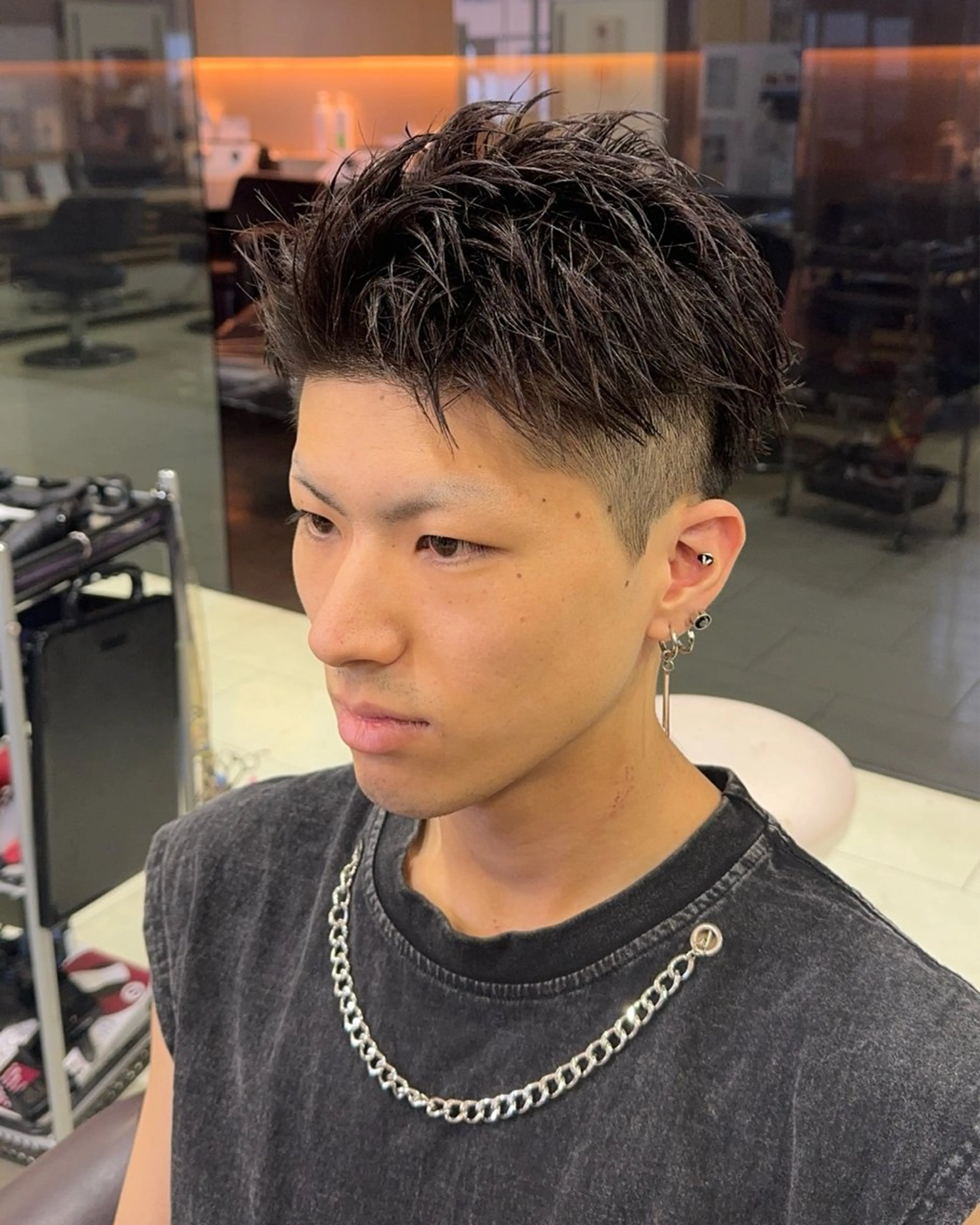 メンズ カット レイヤー/センター パート/坂本翔のヘアスタイル