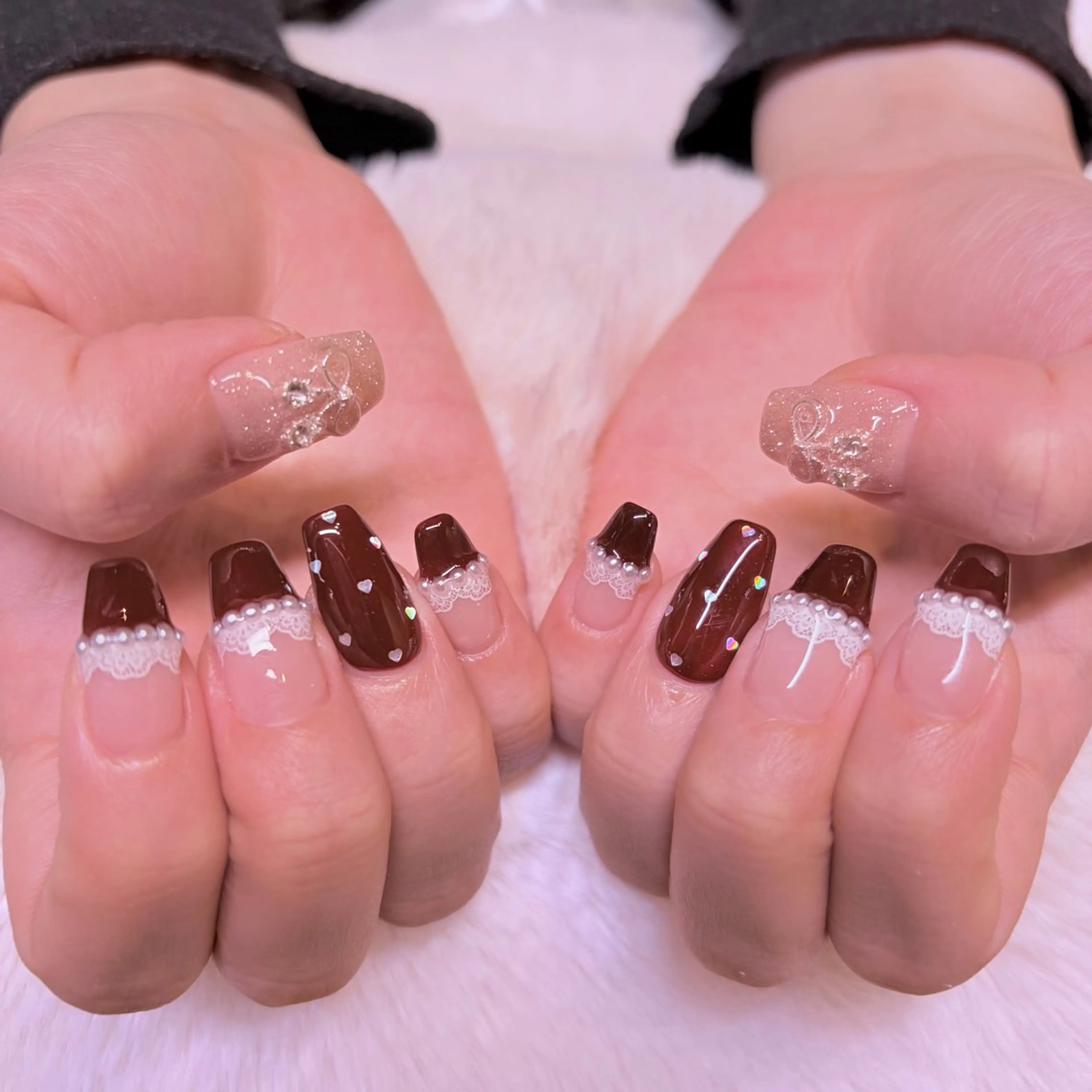 ネイル ガーリー ハンドネイル nail salon e'mu💐のネイルデザイン