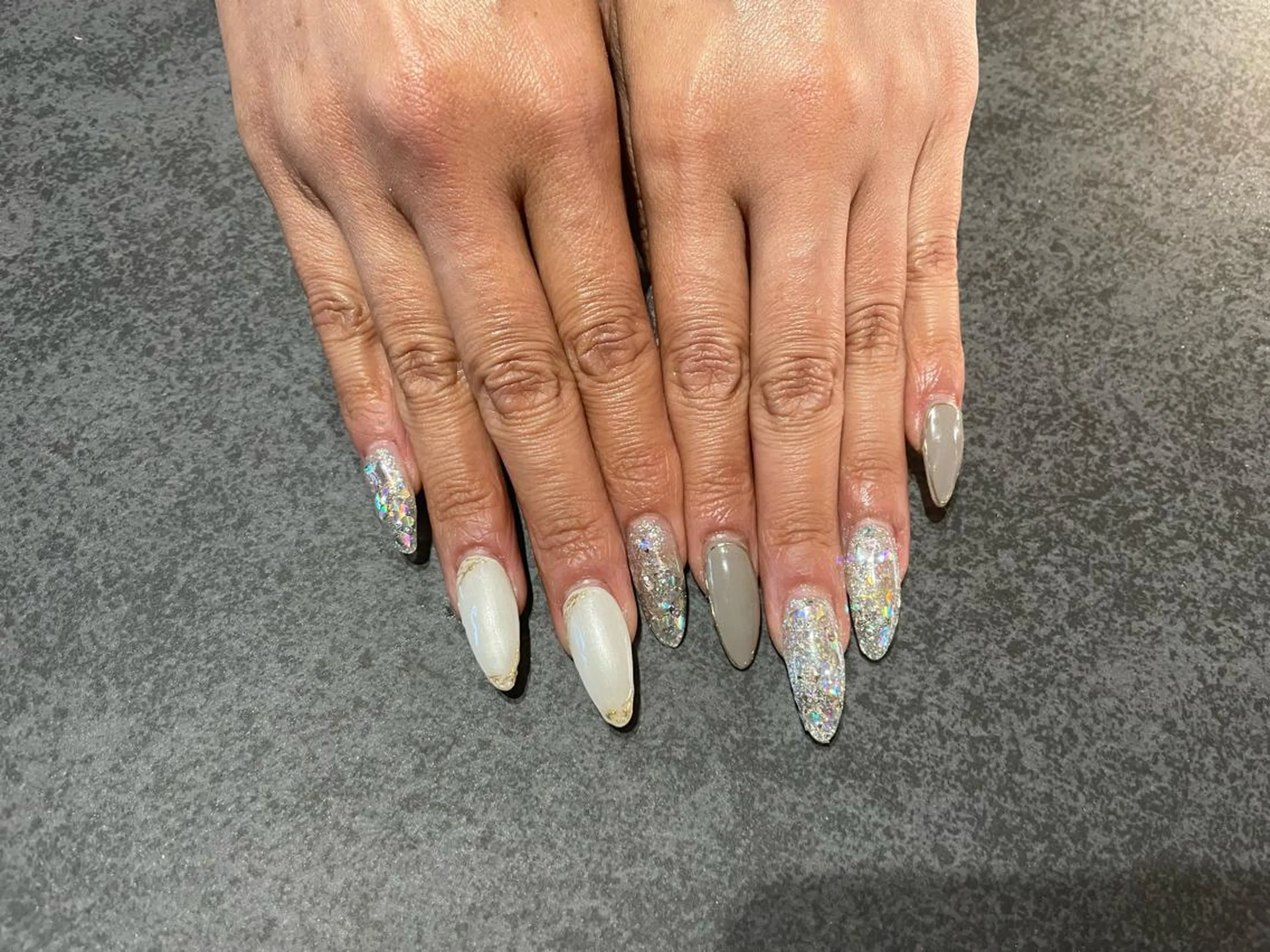 ネイル 持ち込み Raviliss ♡のネイルデザイン