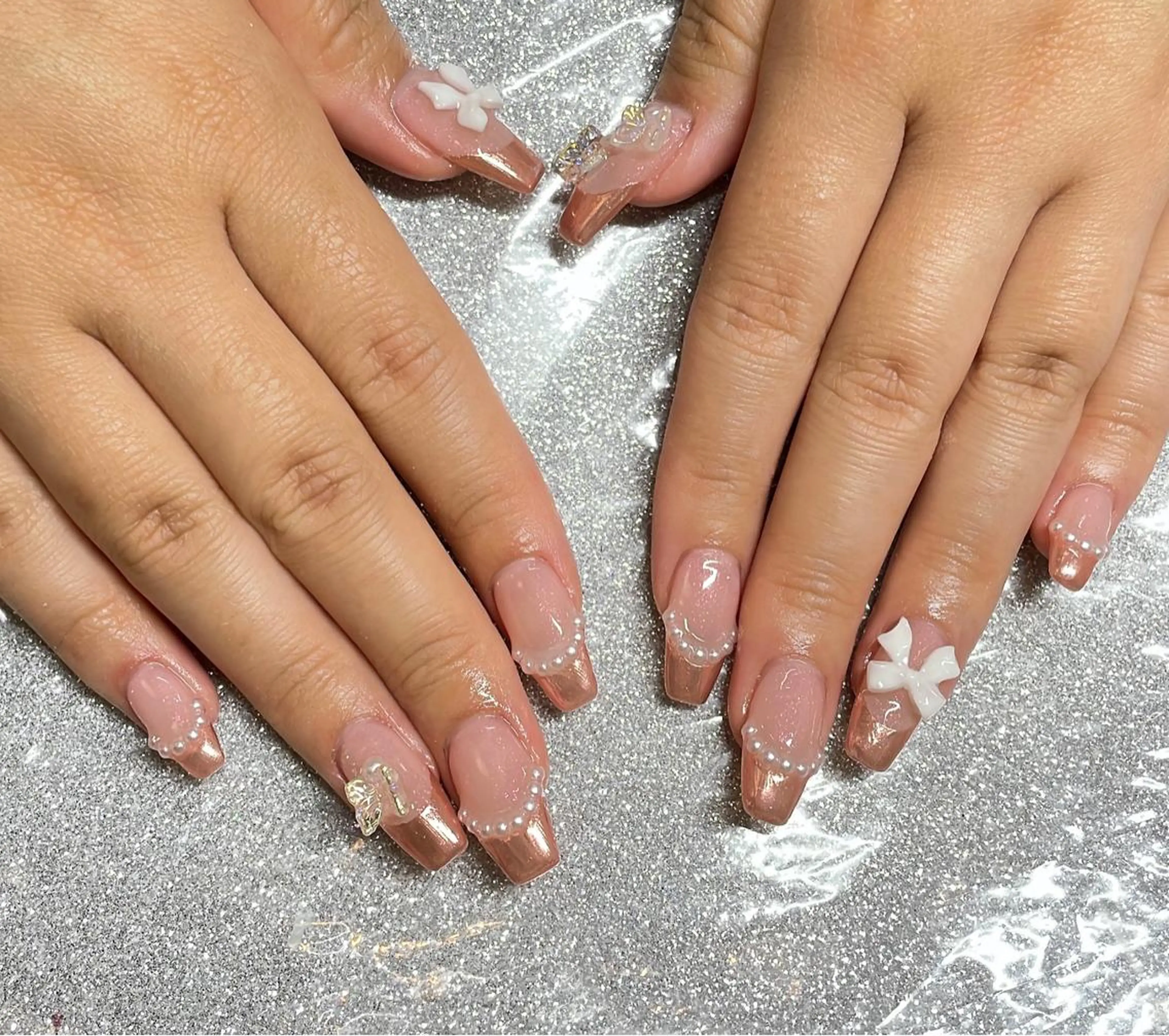 ネイル ハンドネイル VIERU 🌈🎀💖のネイルデザイン