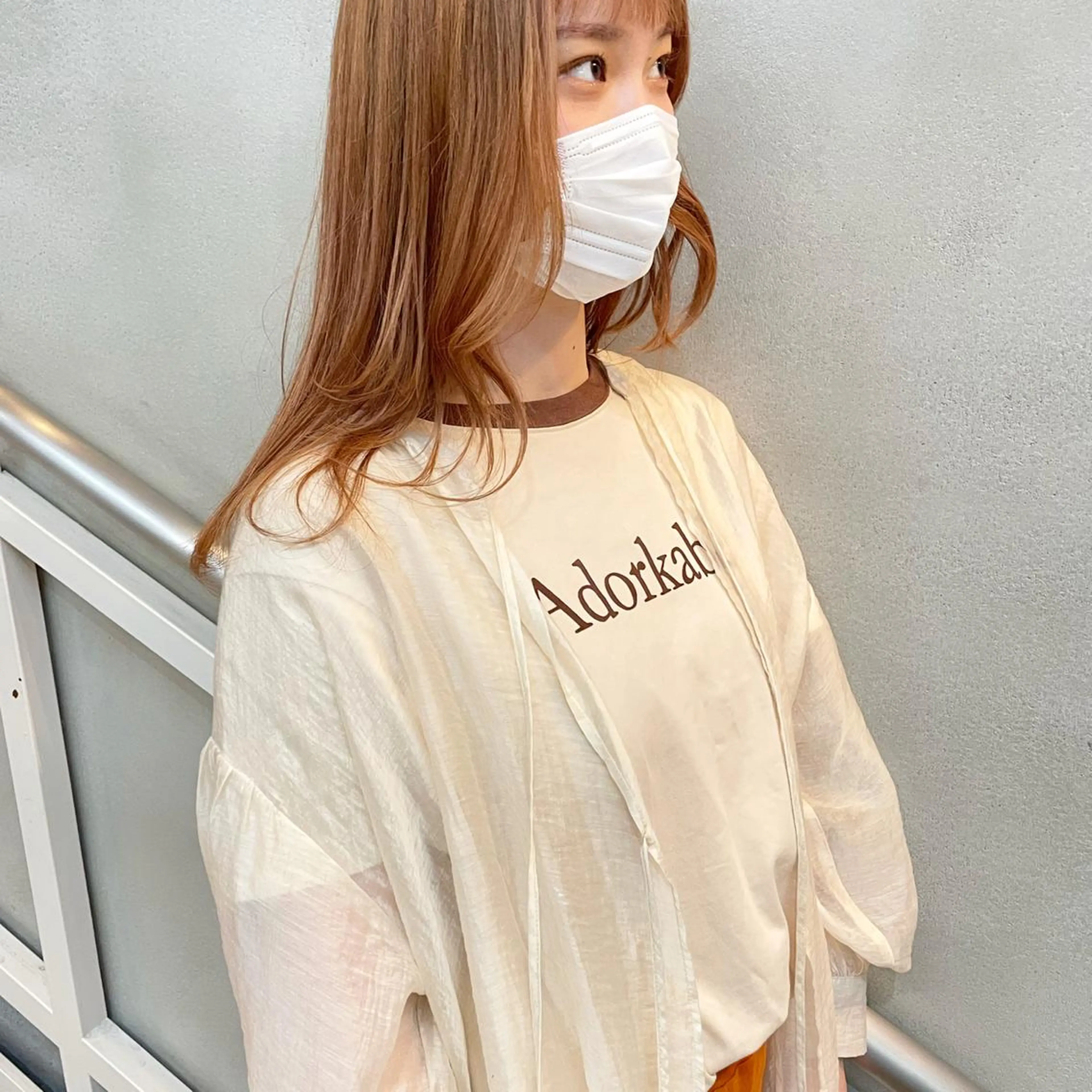 ミディアム カラー 佐藤 永夏のヘアスタイル