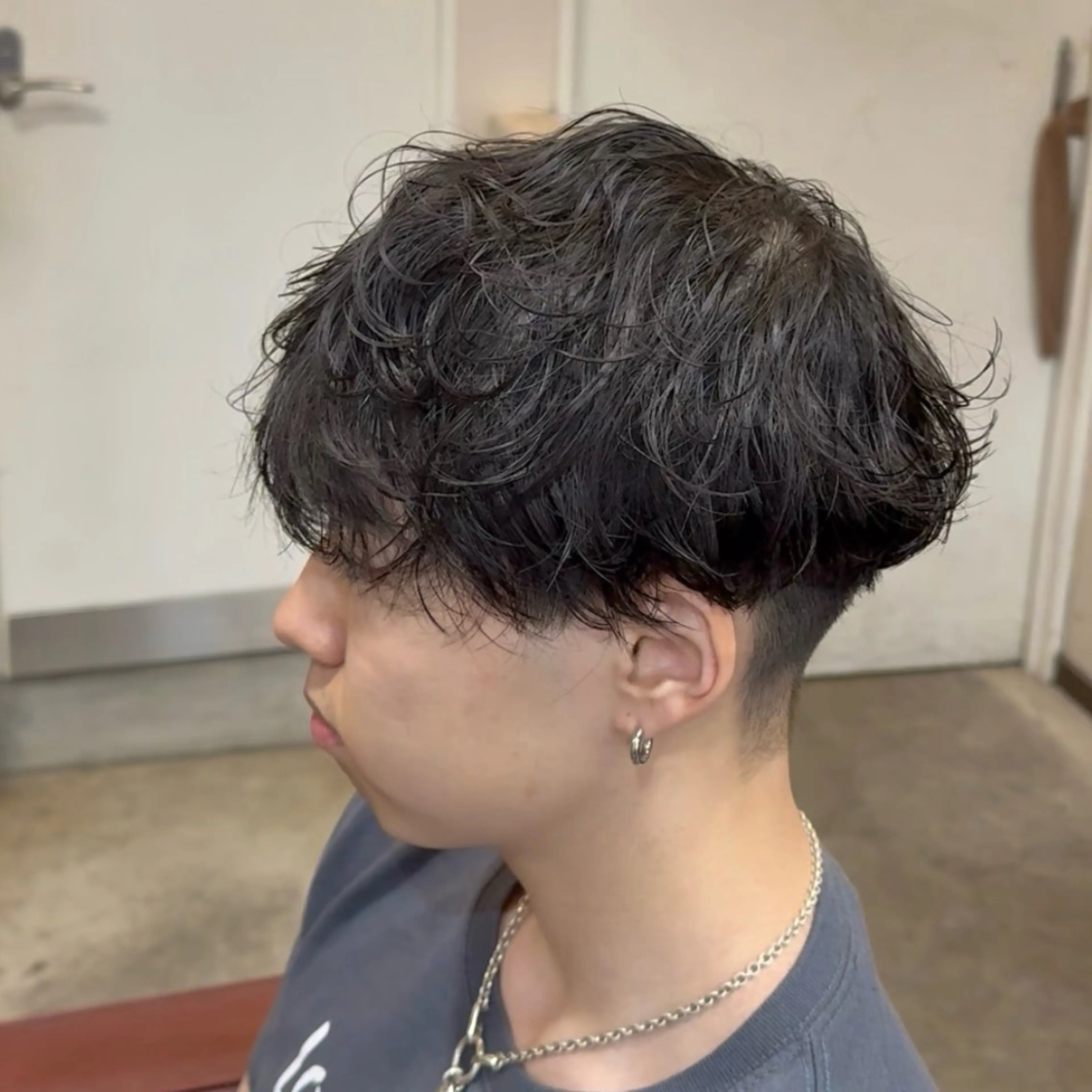 パーマ メンズ メンズパーマ カット パーマ スペインカール/セン ターパート/RYUのヘアスタイル