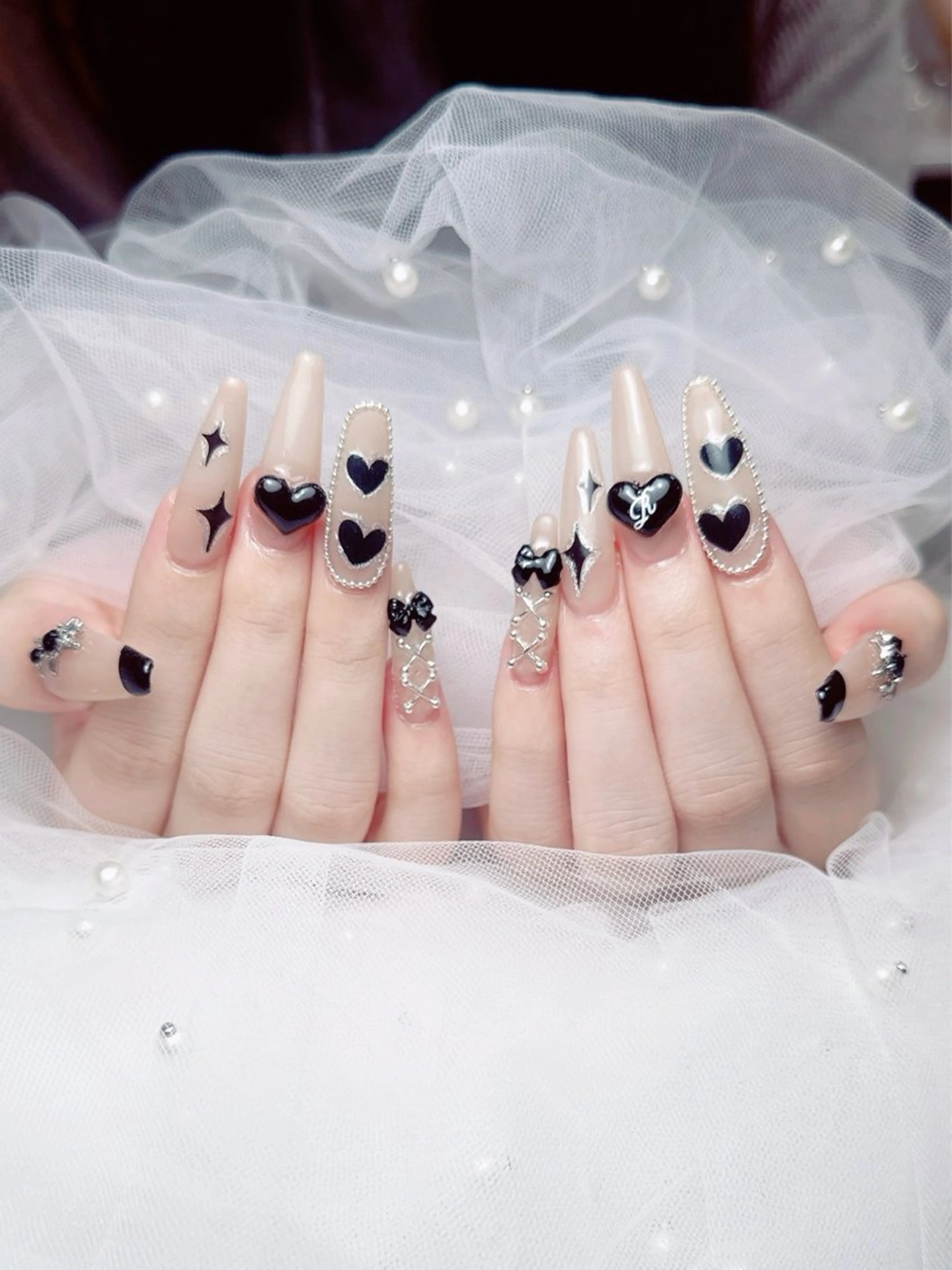 ネイル フレンチネイル ジェルネイル ハート 韓国ネイル マグネットネイル ハンドネイル ネイルサロン lotusのネイルデザイン