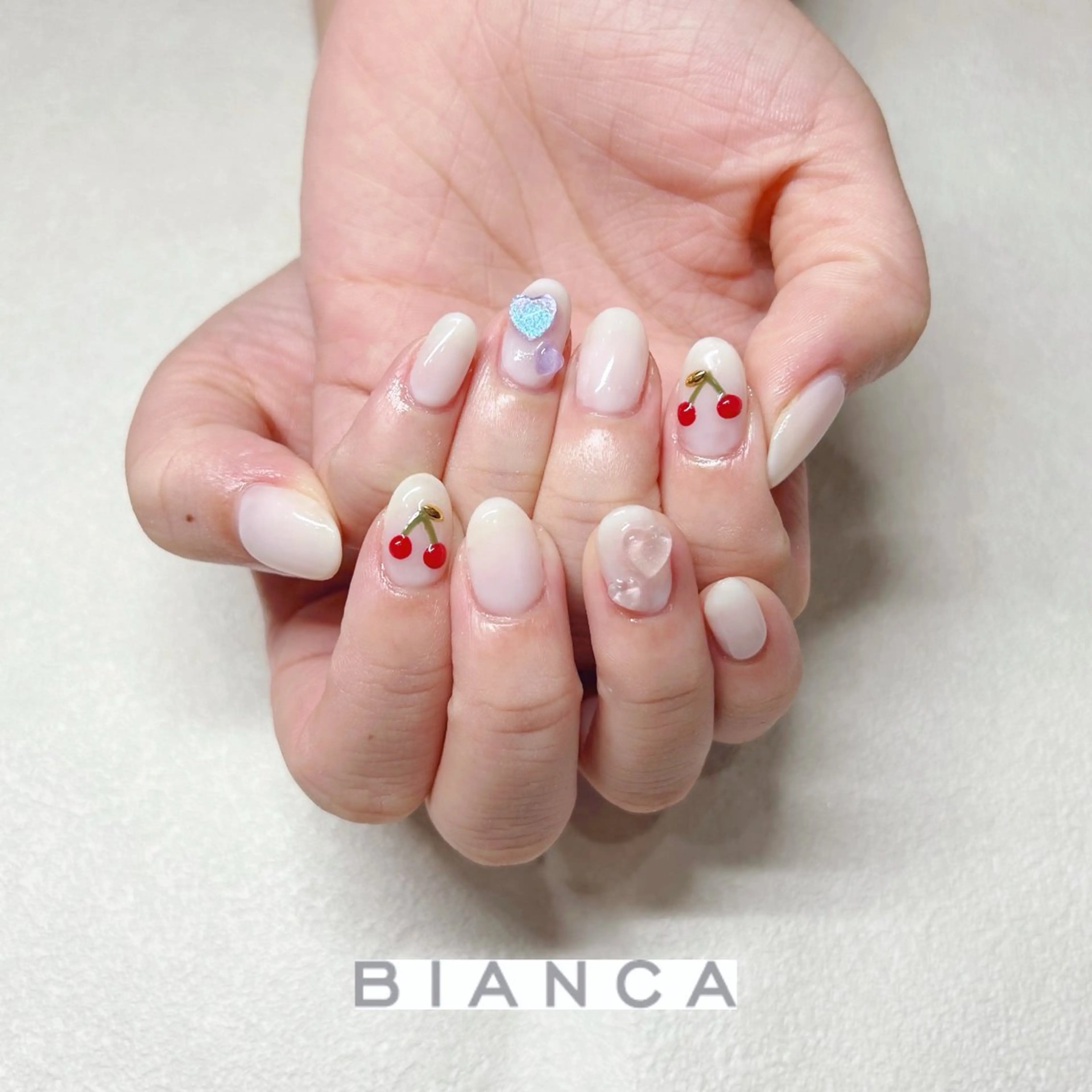 ネイル Bianca ABEのネイルデザイン