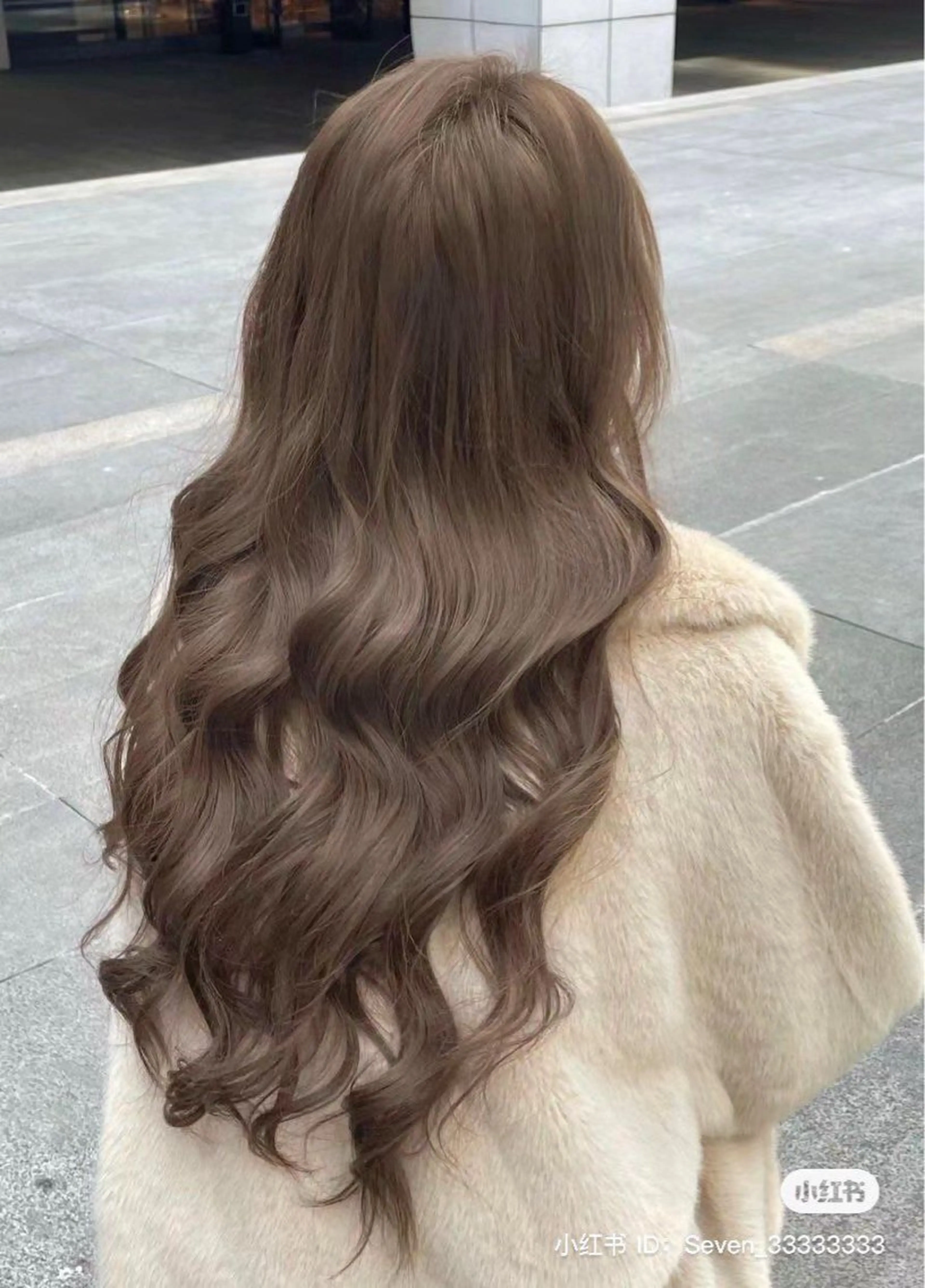 ロング カラー ヘアカラー トリートメント 🤍韓国大人っぽ ベージュMAI🤍のヘアスタイル