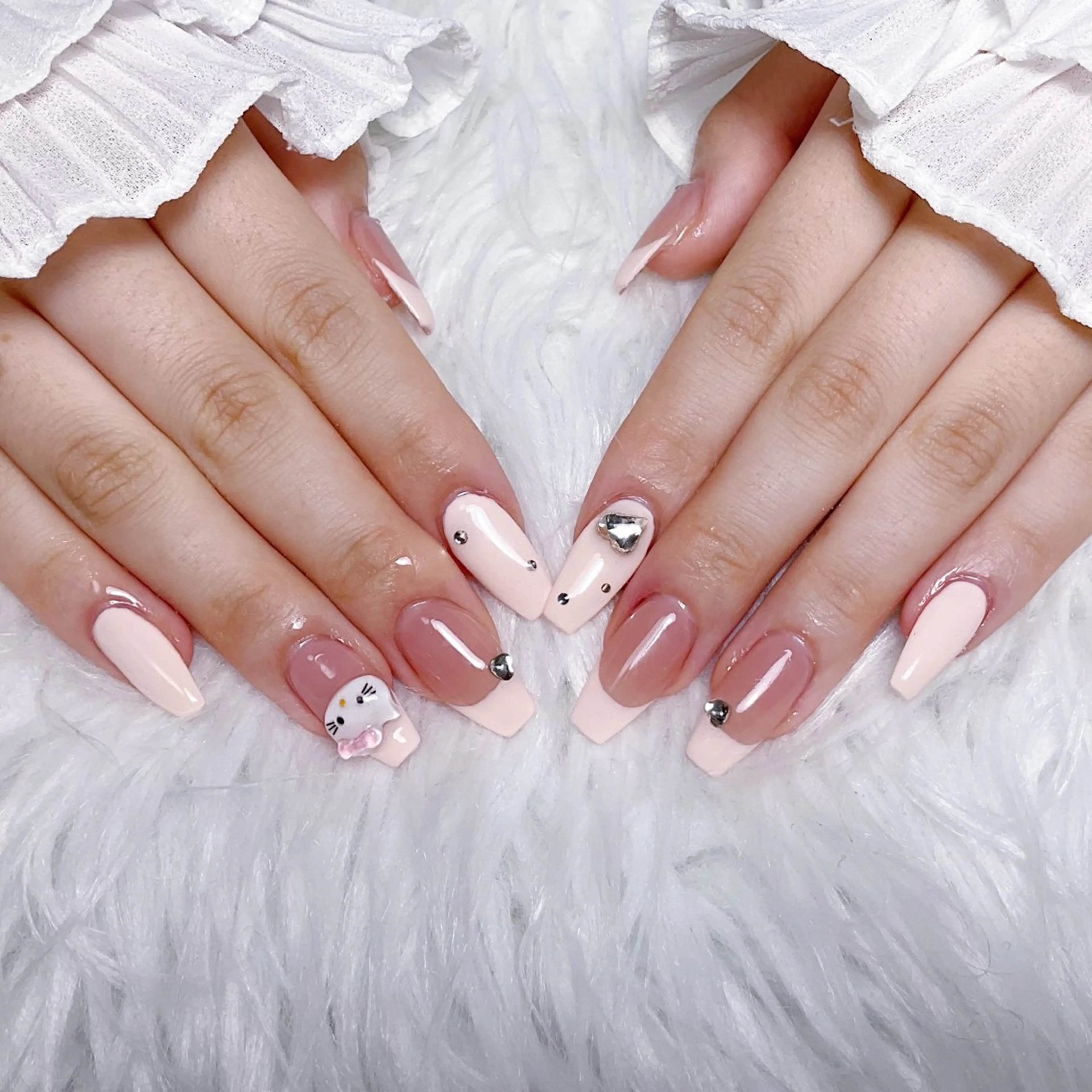 ネイル ハンドネイル 🍭Yun nail hyejin🌸のネイルデザイン