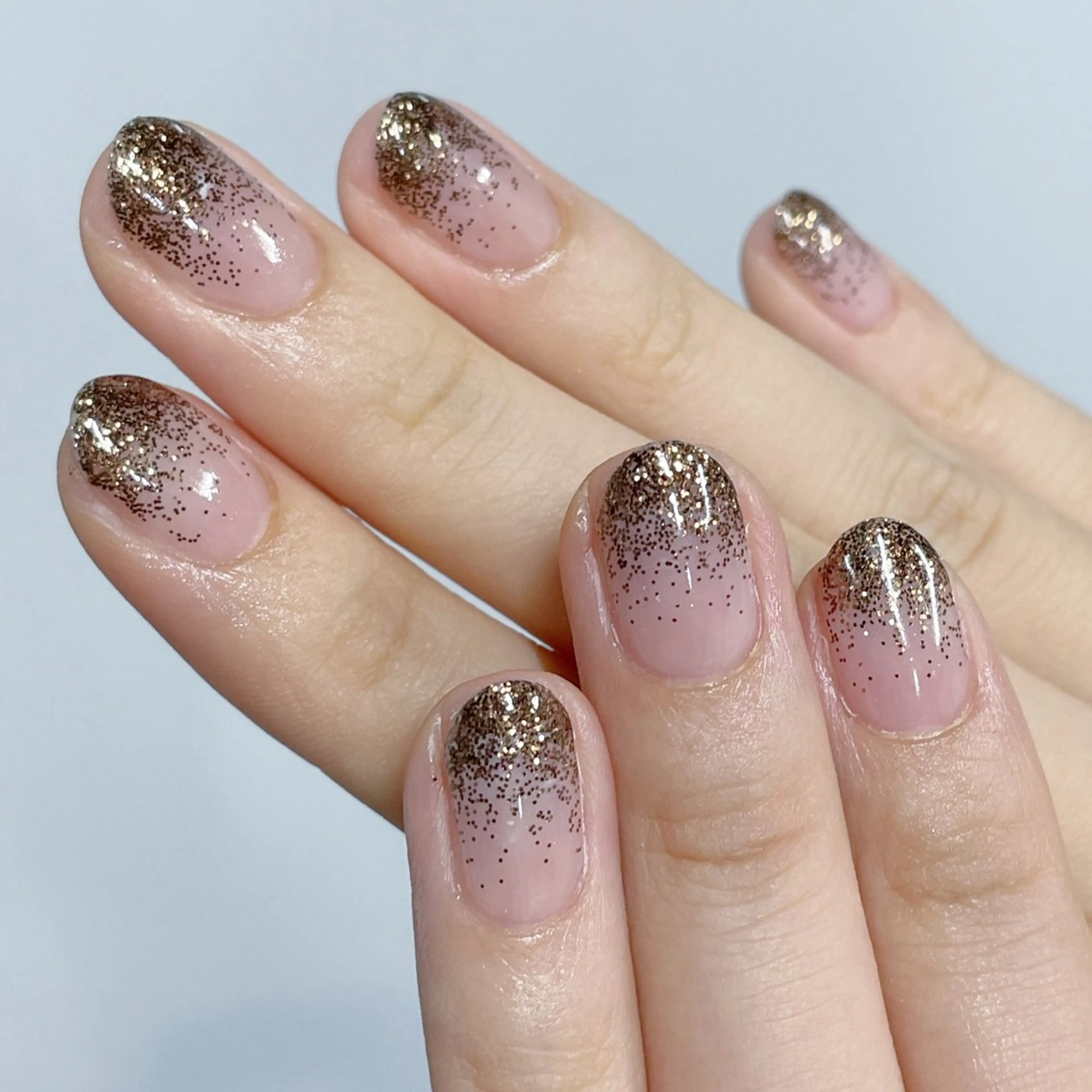 【夜ネイル22:00以降】ラメグラ100種(オフ無料)の写真