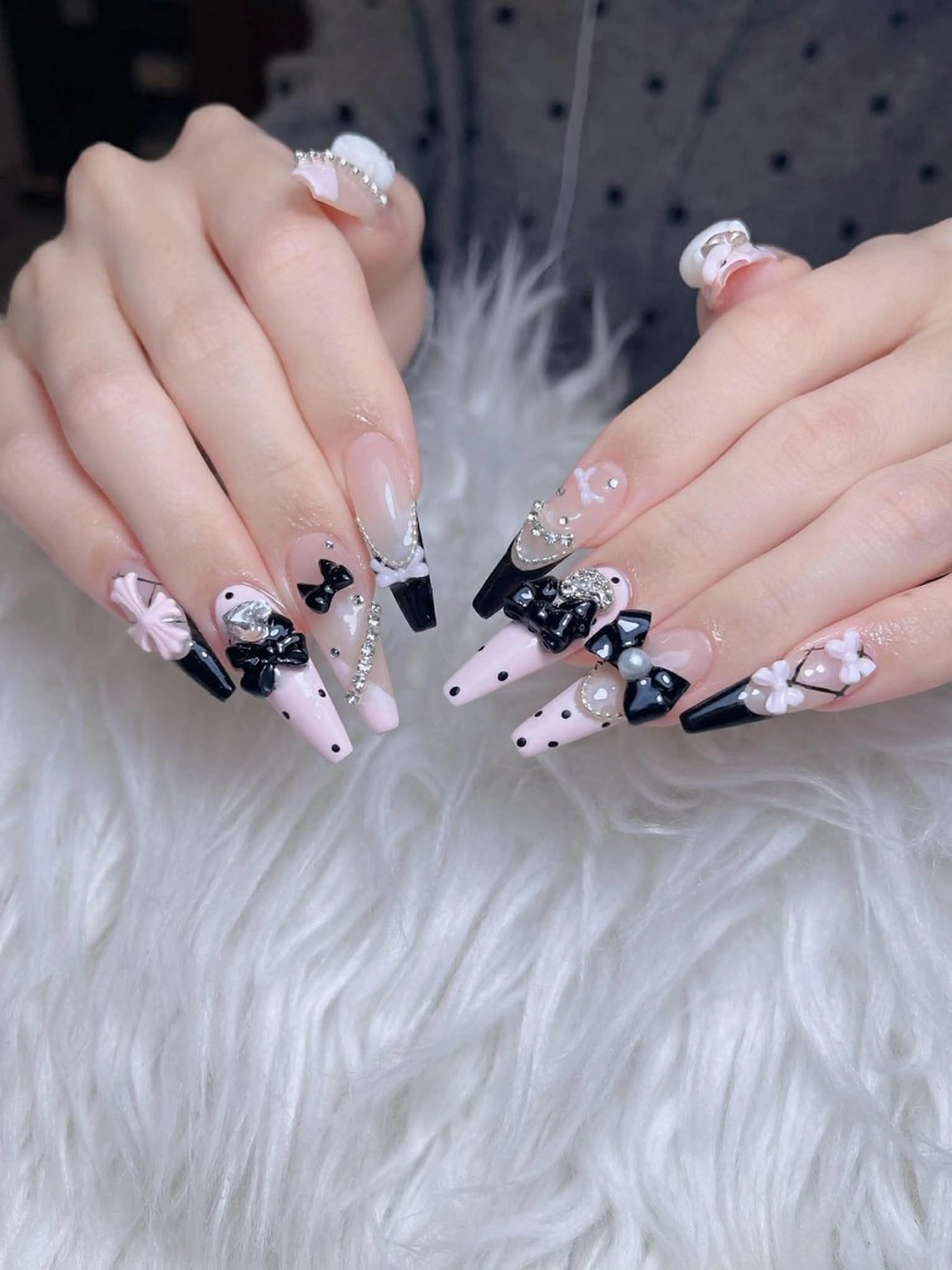 ネイル オーロラネイル チークネイル 長さ出し フレンチネイル 韓国ネイル ハンドネイル Lumi Shinokuboのネイルデザイン