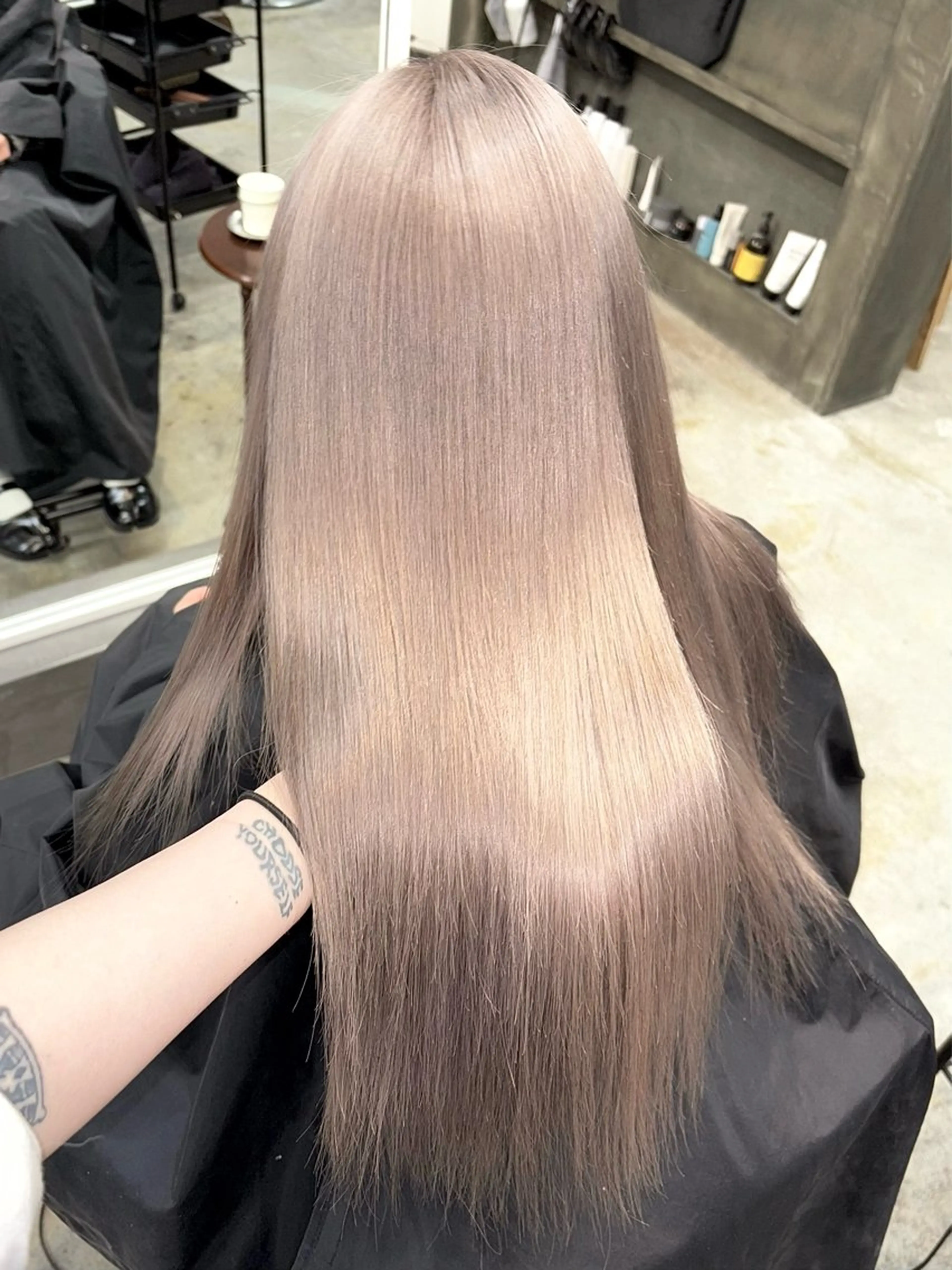 ロング カラー シルバー ハイトーンカラー/ miyuuのヘアスタイル