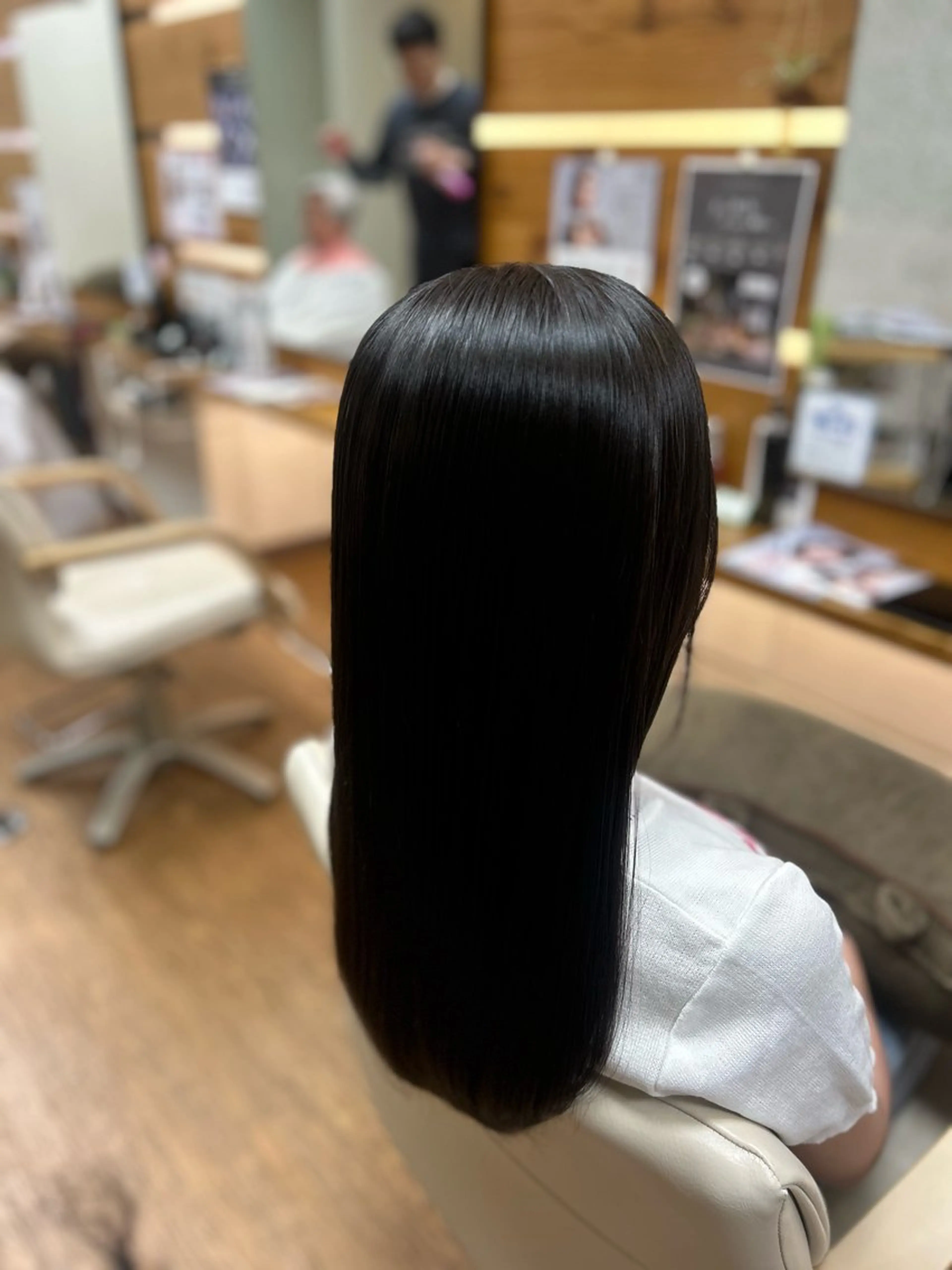 ロング 神谷 千明のヘアスタイル