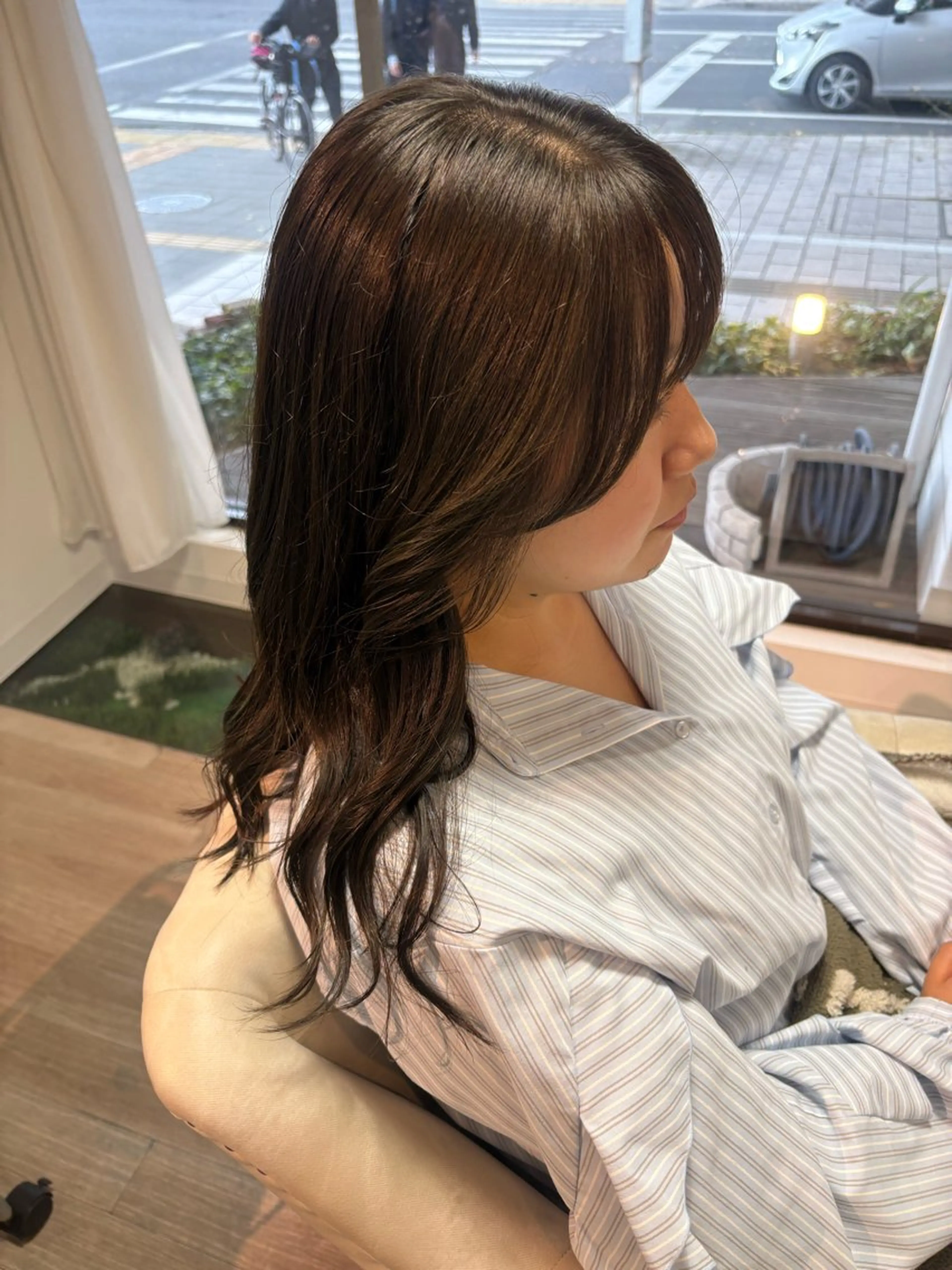 ミディアム カラー Rio /eMu☆･:*のヘアスタイル