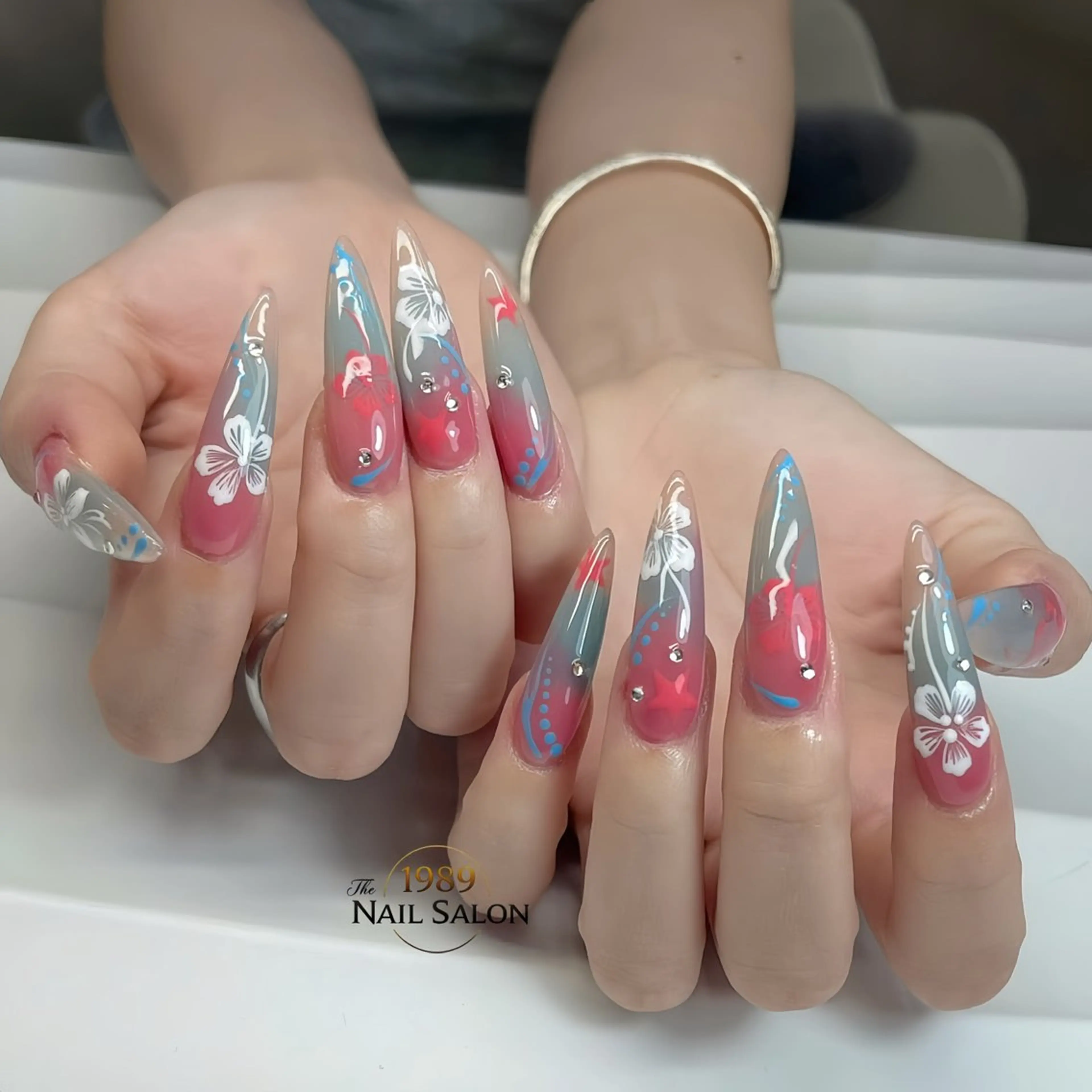 ネイル ハンドネイル The 1989 Nail Salonのネイルデザイン