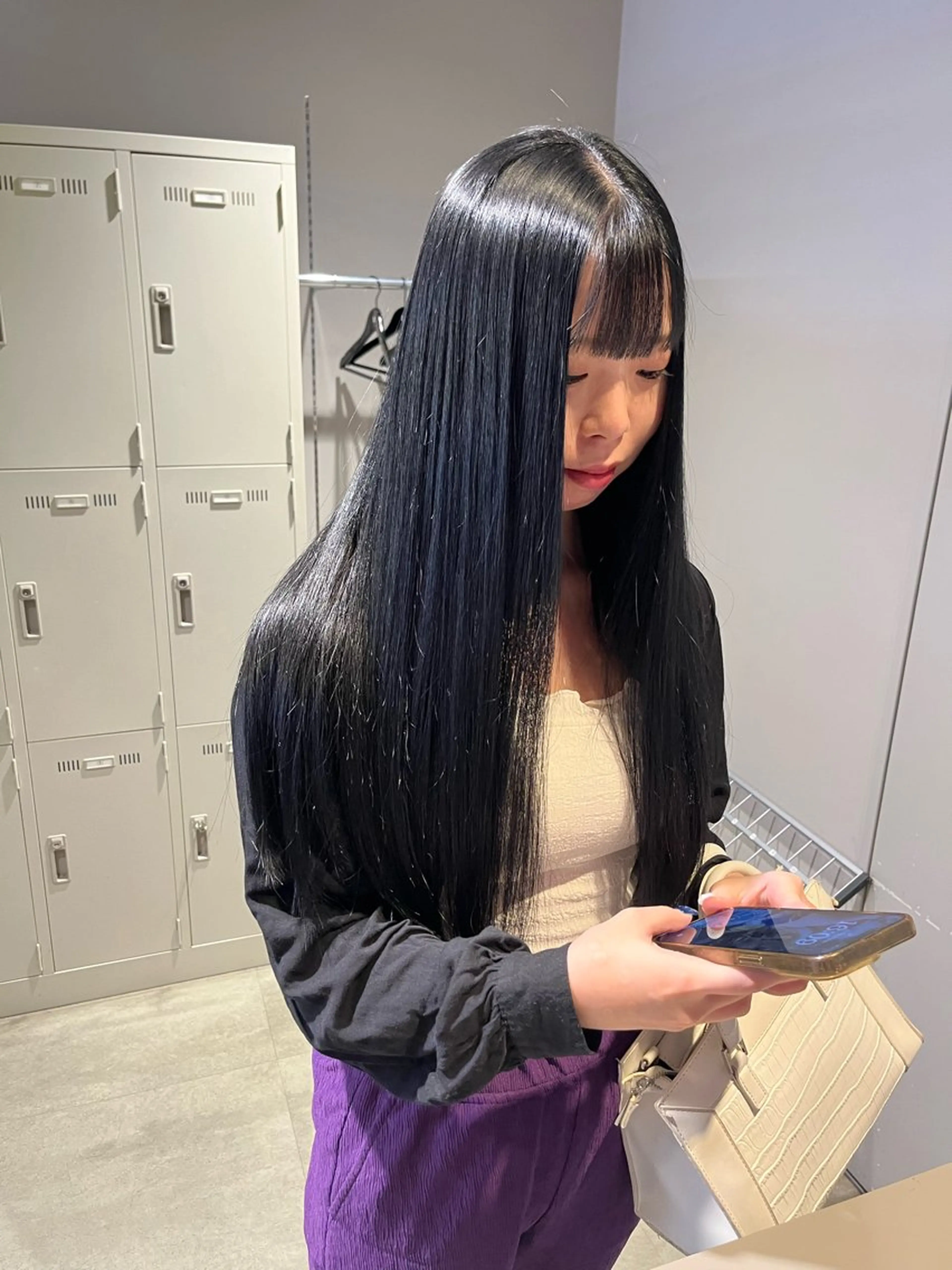 セミロング ヘアカラー トリートメント ヘッドスパ ヘアセット 寒色＆ブリーチ特化 寒色MiOのヘアスタイル