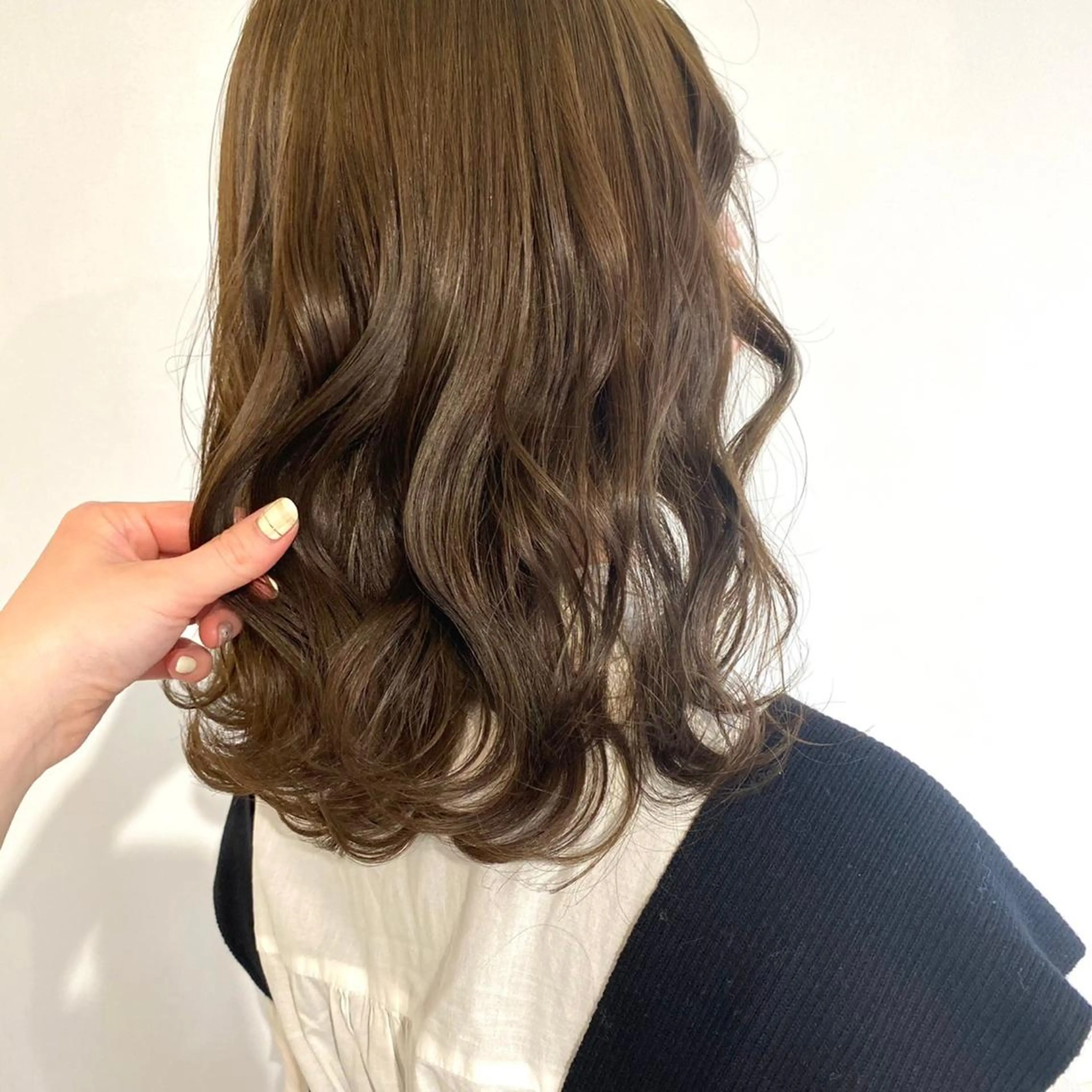 ミディアム カラー ブラウンカラー ココアブラウン GOODDAY ヘアサロンのヘアスタイル